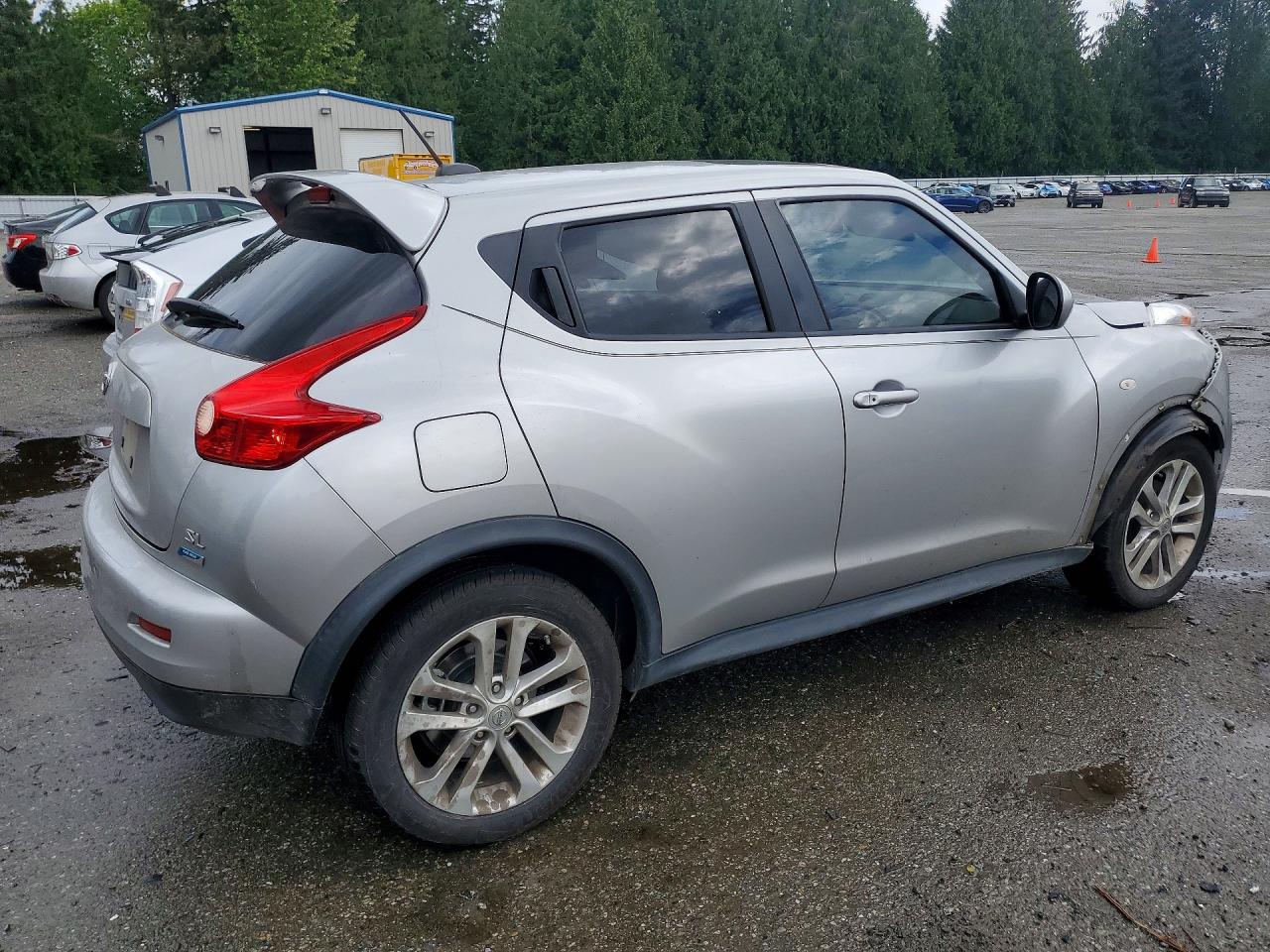 2012 Nissan Juke S Серебряный vin: JN8AF5MR6CT106887