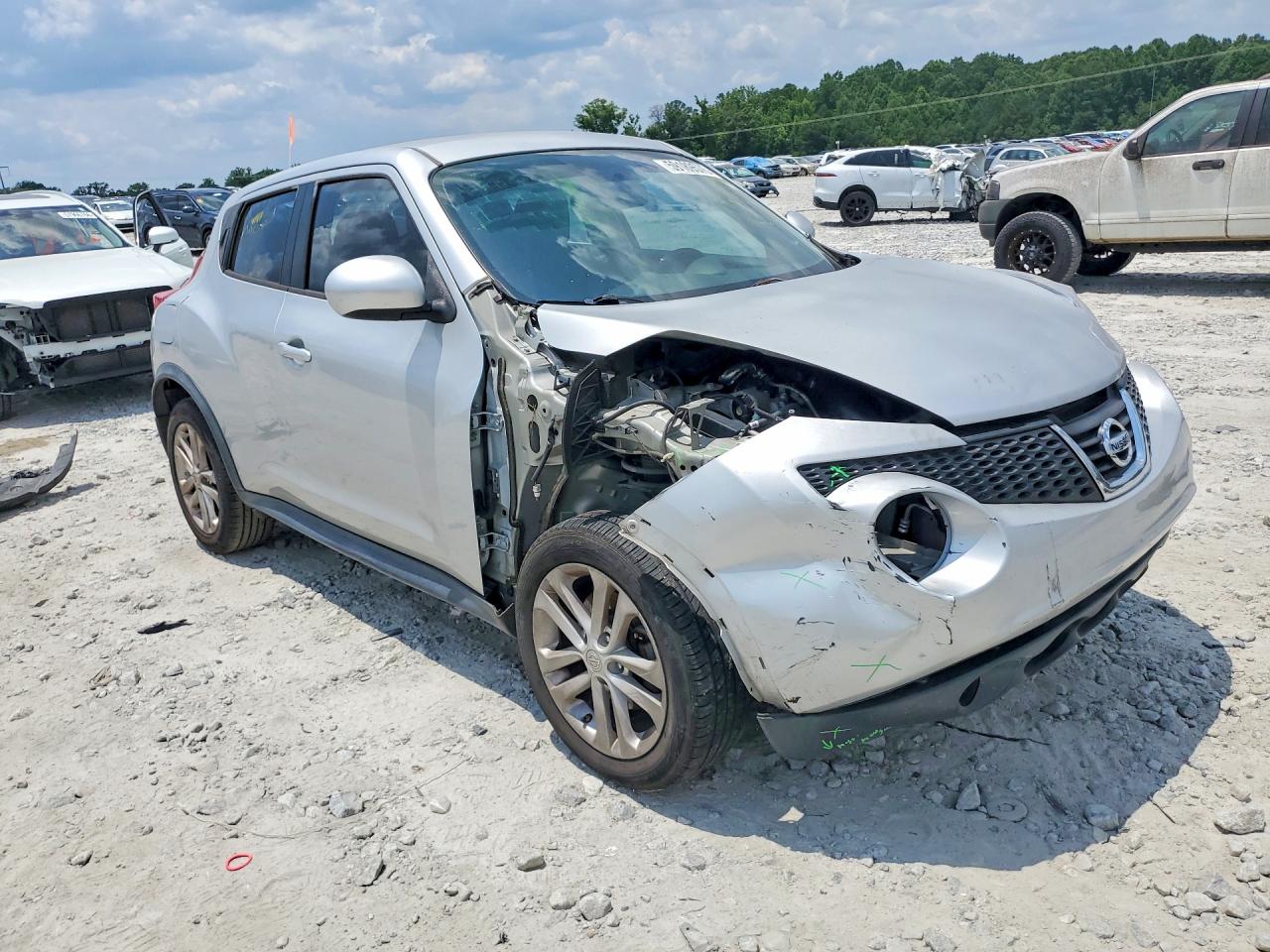 2013 Nissan Juke S Silver vin: JN8AF5MR6DT210605
