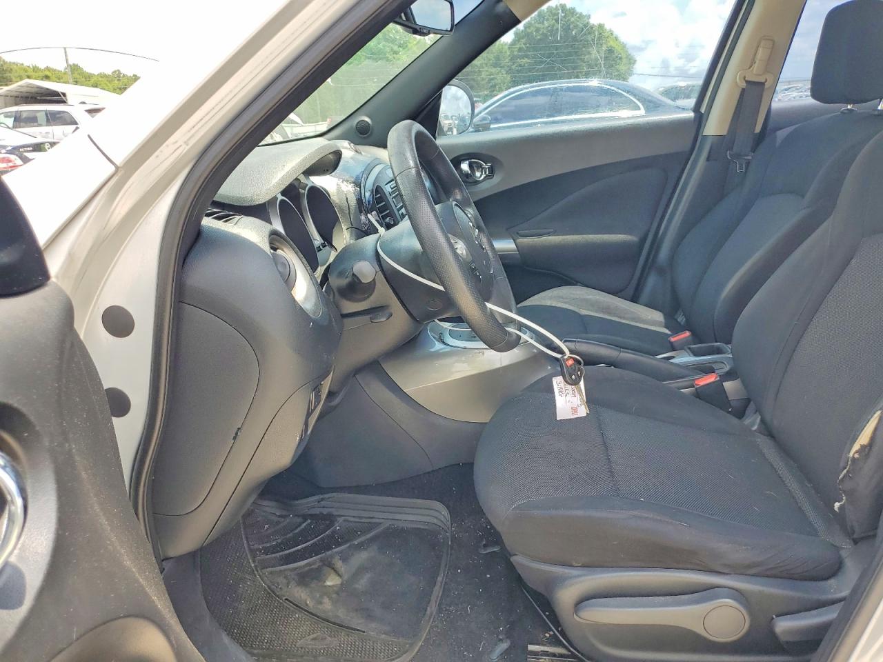 2013 Nissan Juke S Silver vin: JN8AF5MR6DT210605