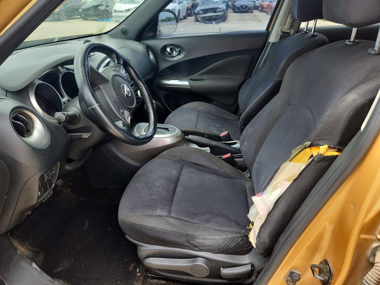 2013 Nissan Juke S Gold vin: JN8AF5MR6DT217487