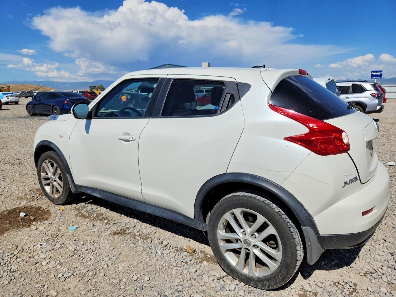 2013 Nissan Juke S Белый vin: JN8AF5MR6DT218803