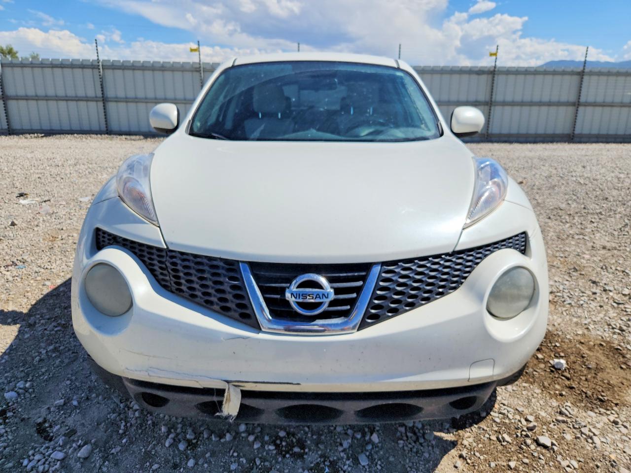 2013 Nissan Juke S Белый vin: JN8AF5MR6DT218803