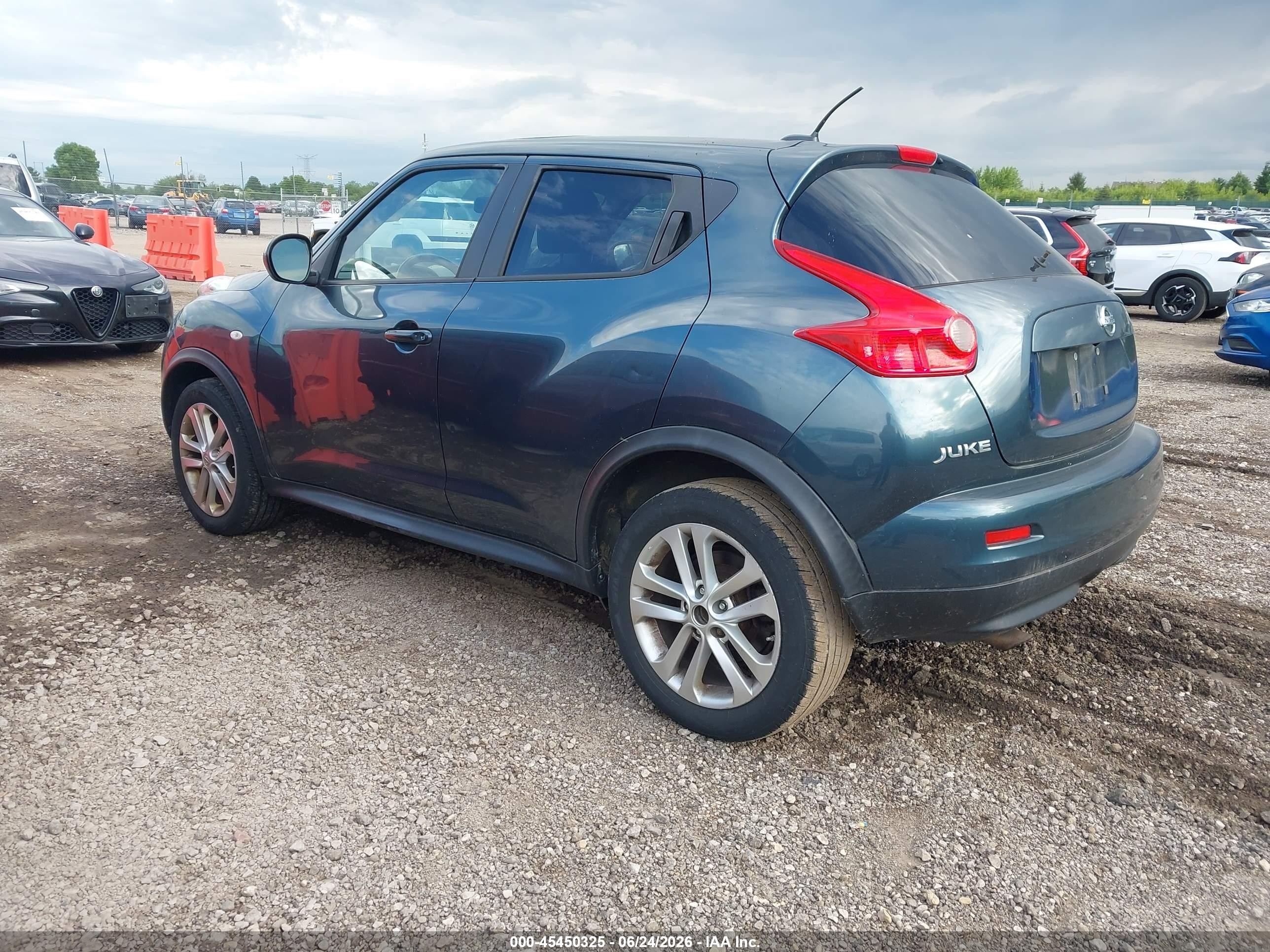 2013 Nissan Juke Sv Turquoise vin: JN8AF5MR6DT219823