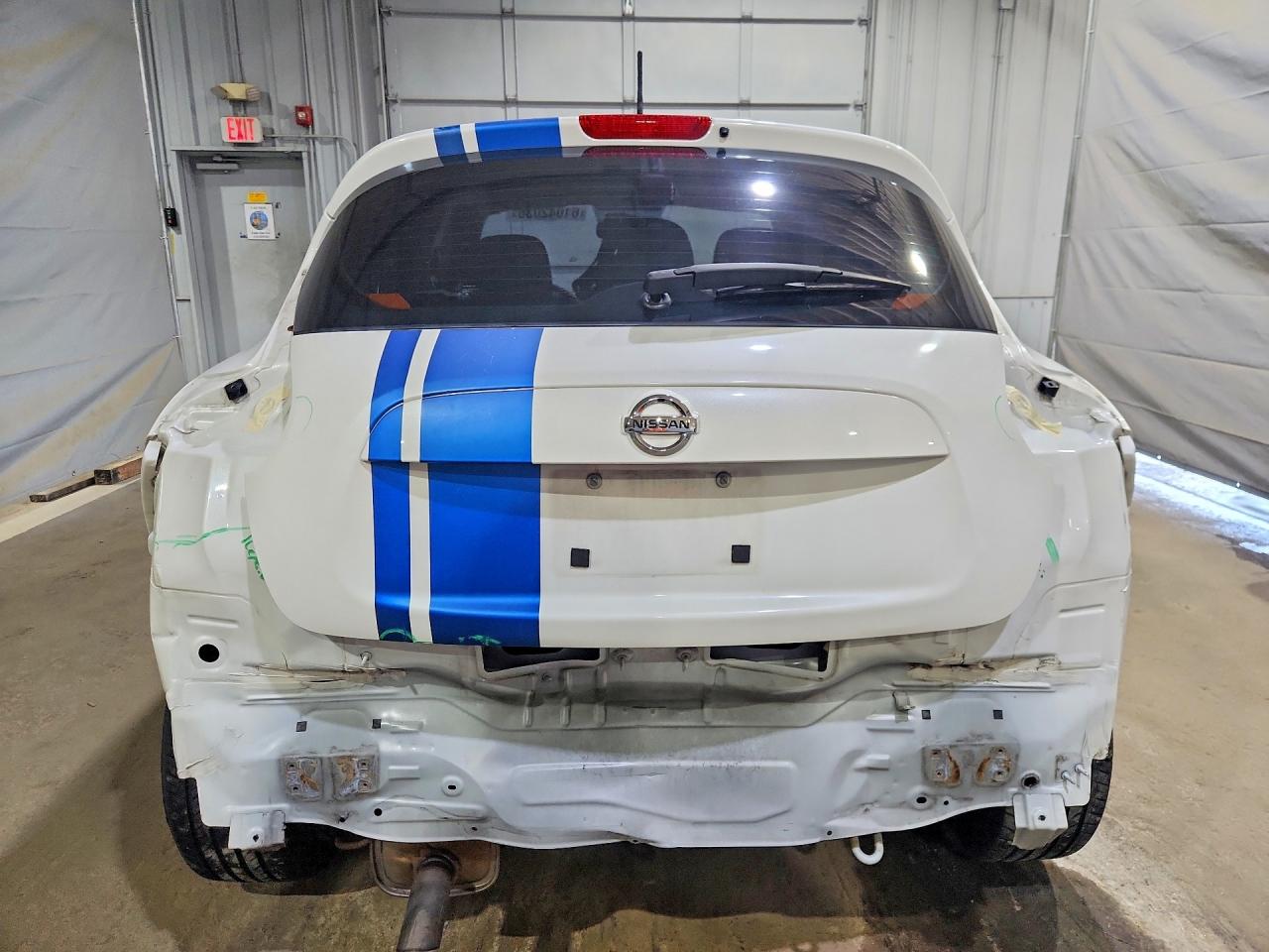 2014 Nissan Juke S White vin: JN8AF5MR6ET358285