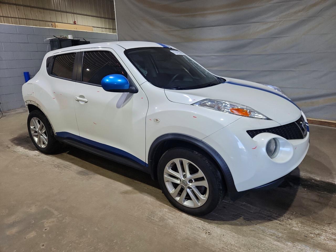 2014 Nissan Juke S White vin: JN8AF5MR6ET358285