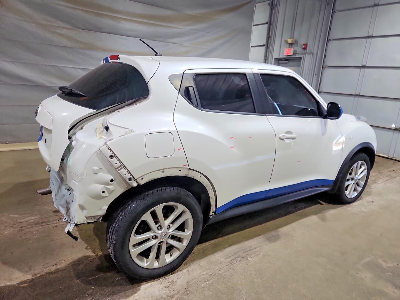 2014 Nissan Juke S White vin: JN8AF5MR6ET358285