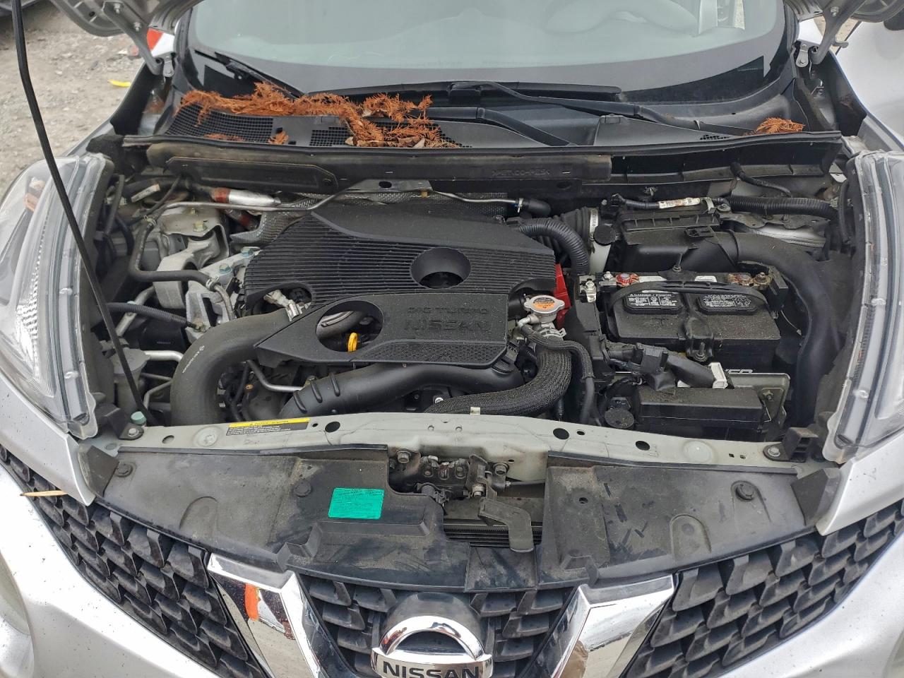 2015 Nissan Juke S Silver vin: JN8AF5MR6FT503813