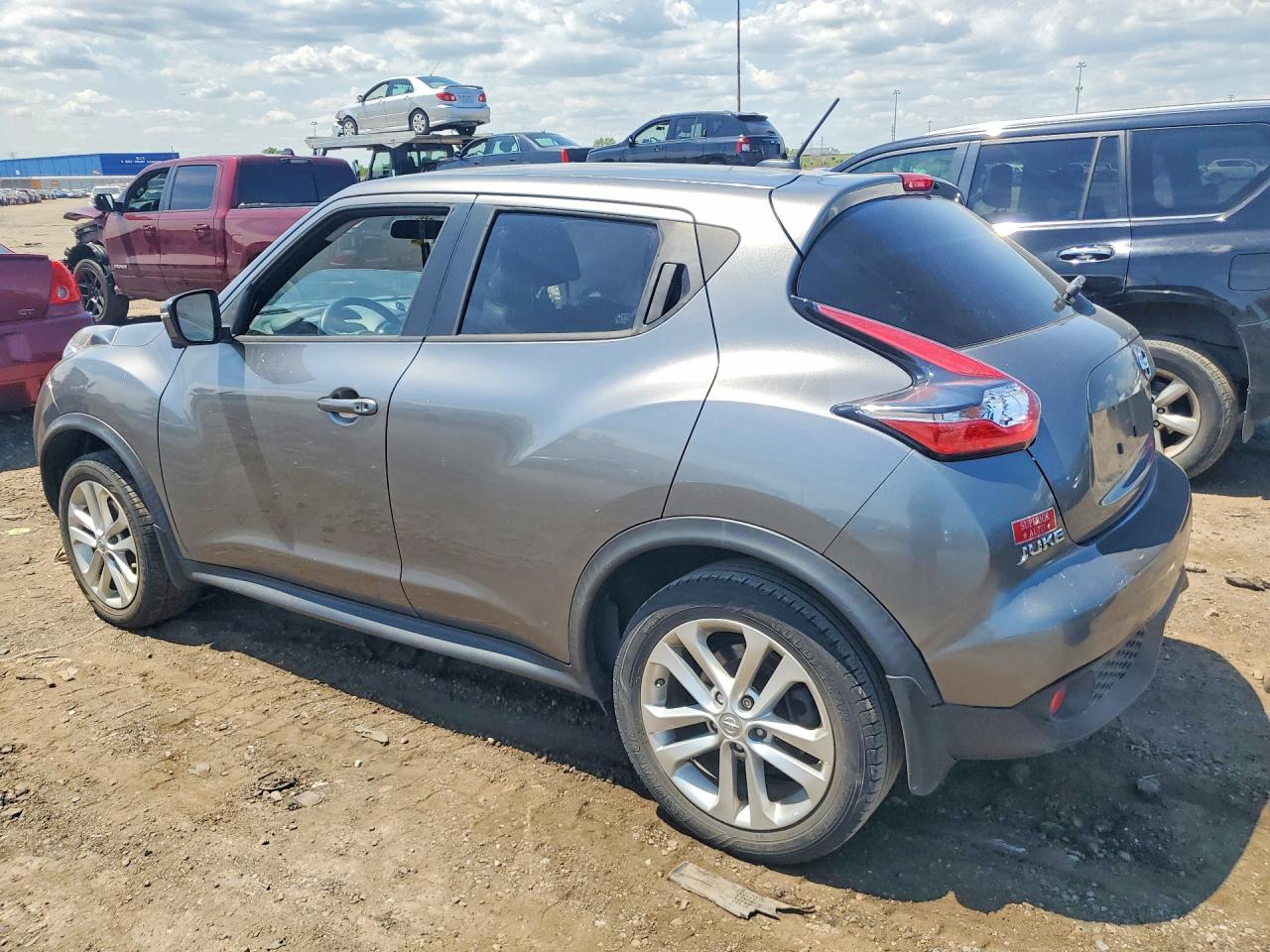 2015 Nissan Juke Sv Gray vin: JN8AF5MR6FT510552