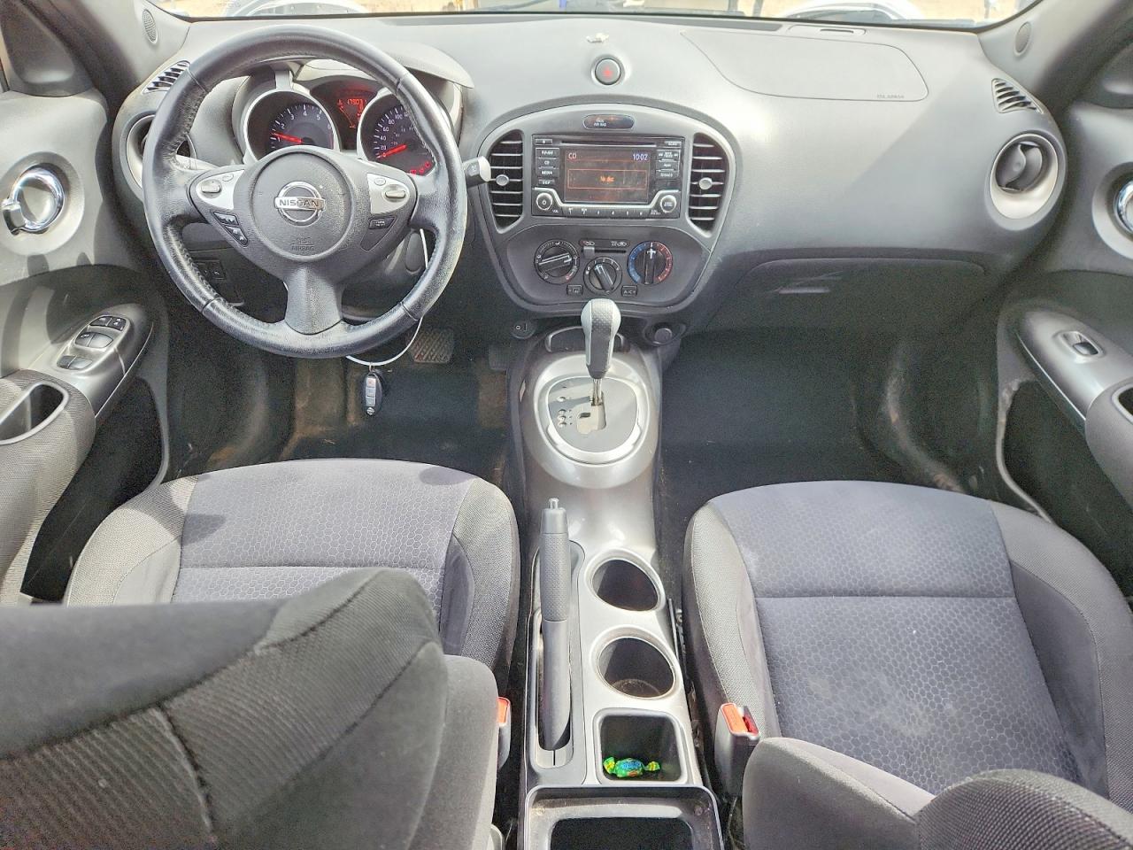 2015 Nissan Juke S White vin: JN8AF5MR6FT513080