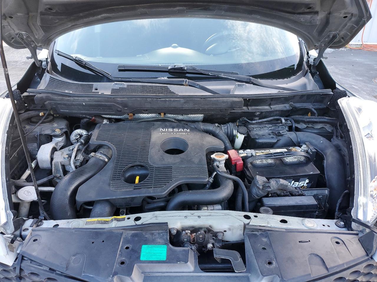 2011 Nissan Juke S Silver vin: JN8AF5MR7BT008899