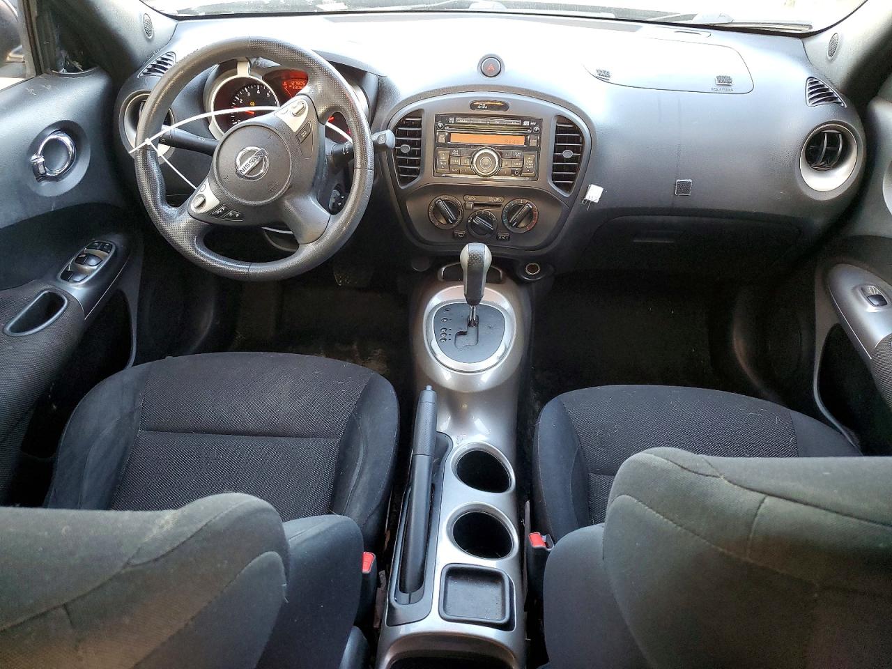 2011 Nissan Juke S Silver vin: JN8AF5MR7BT008899