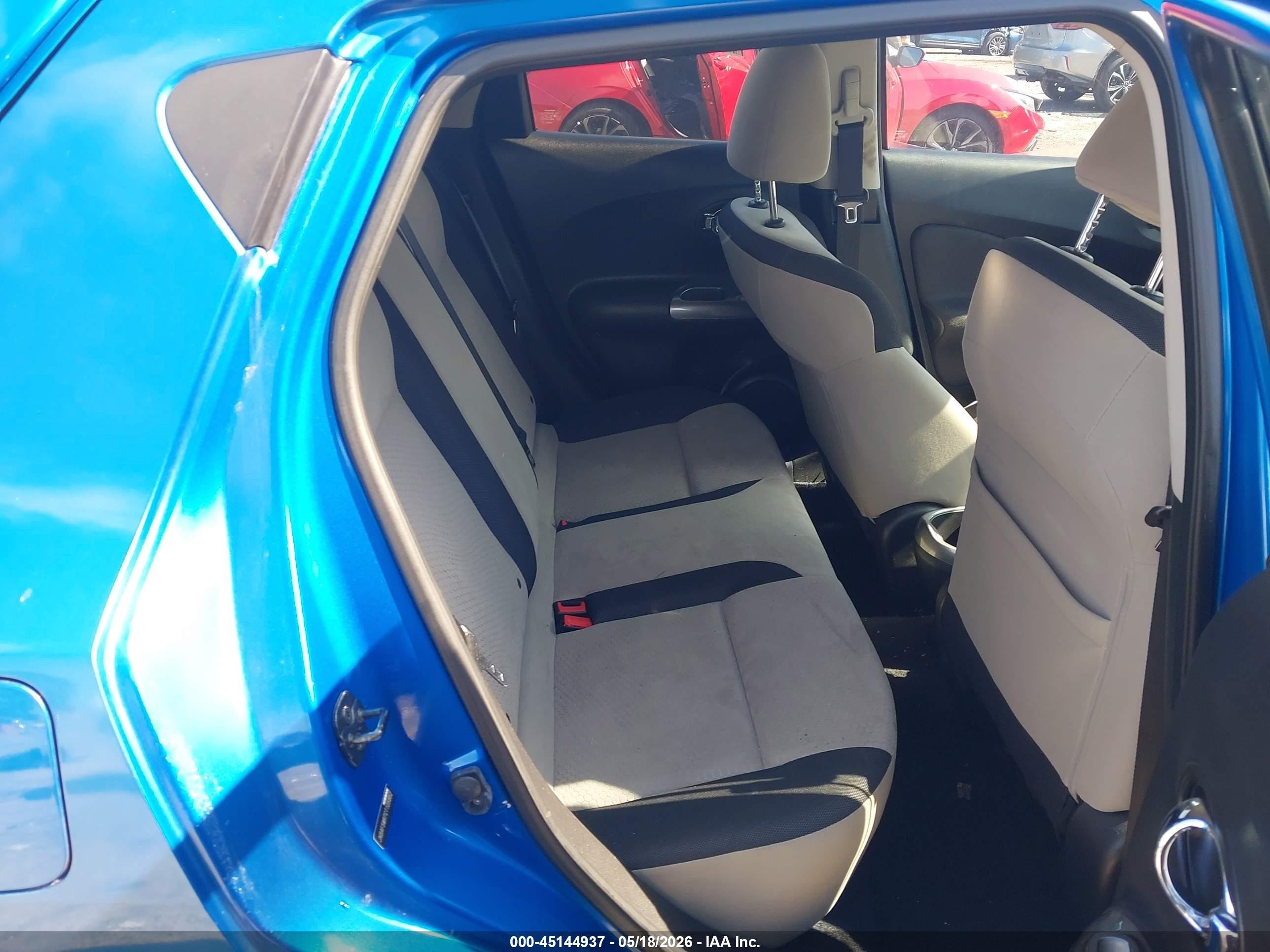 2012 Nissan Juke Sv Blue vin: JN8AF5MR7CT105862