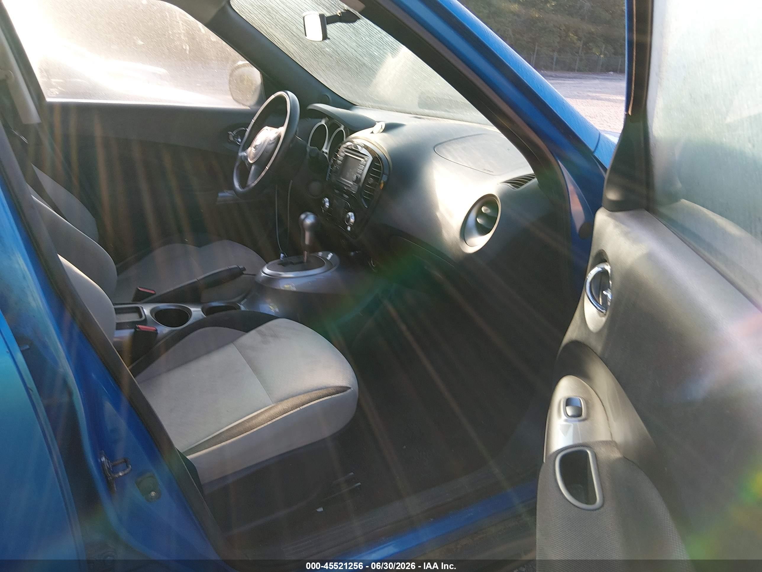2012 Nissan Juke Sv Blue vin: JN8AF5MR7CT113394