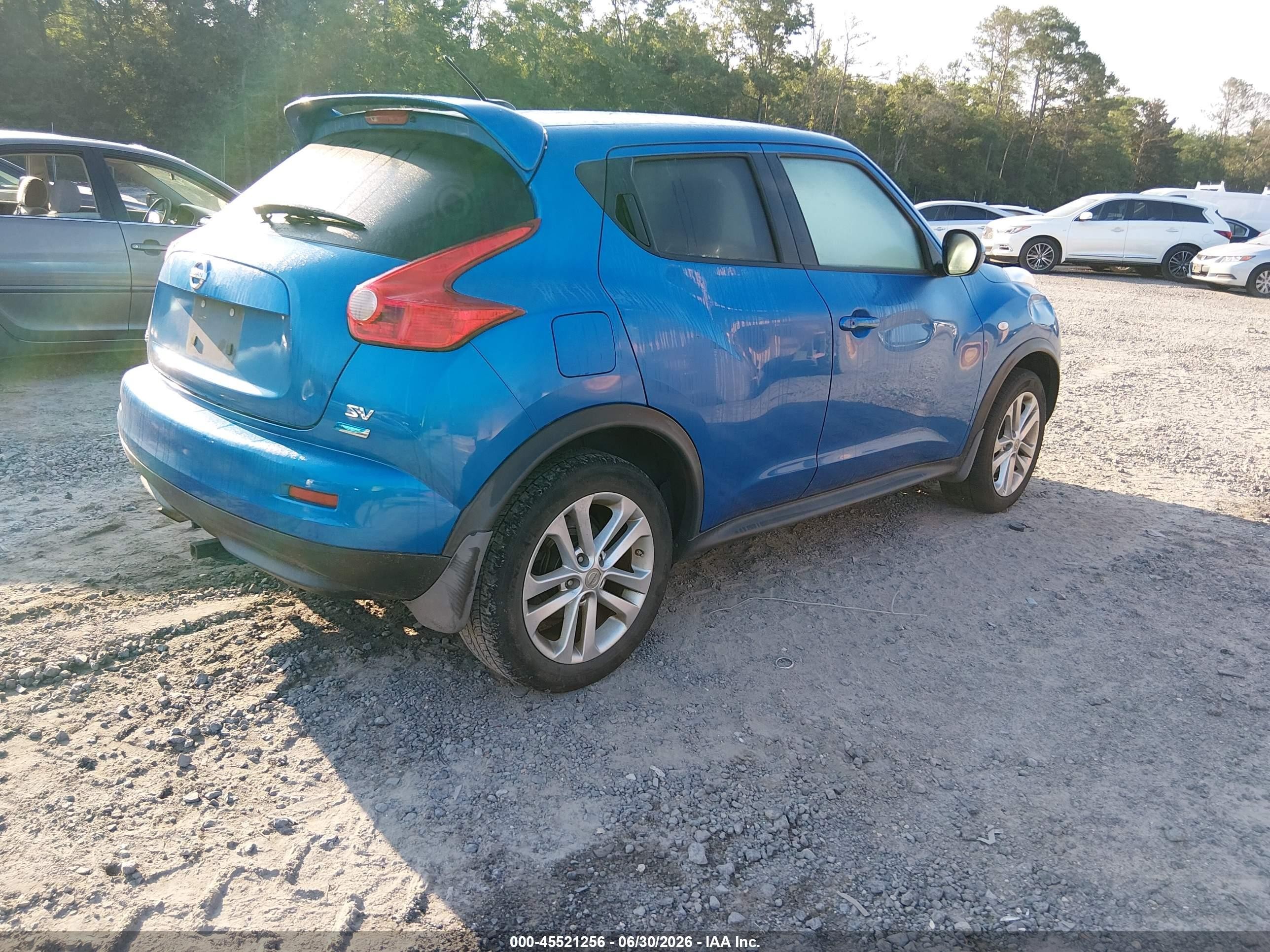 2012 Nissan Juke Sv Blue vin: JN8AF5MR7CT113394
