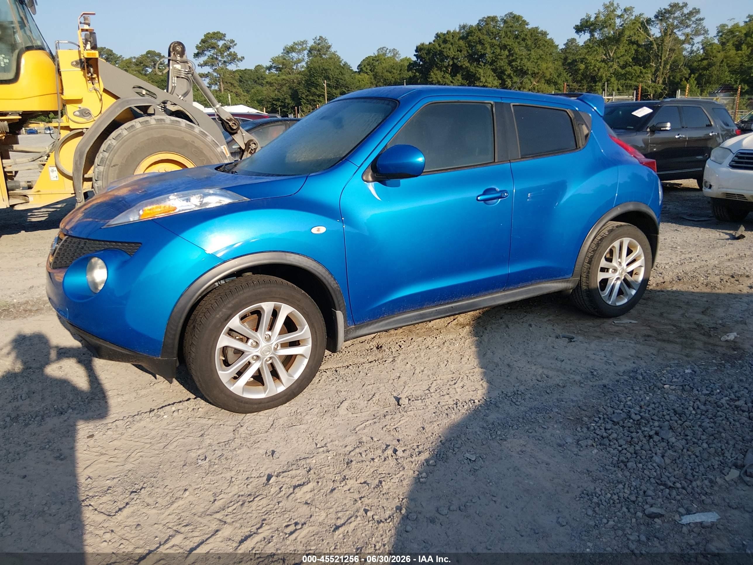 2012 Nissan Juke Sv Blue vin: JN8AF5MR7CT113394