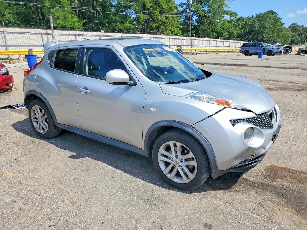 2013 Nissan Juke S Silver vin: JN8AF5MR7DT204926