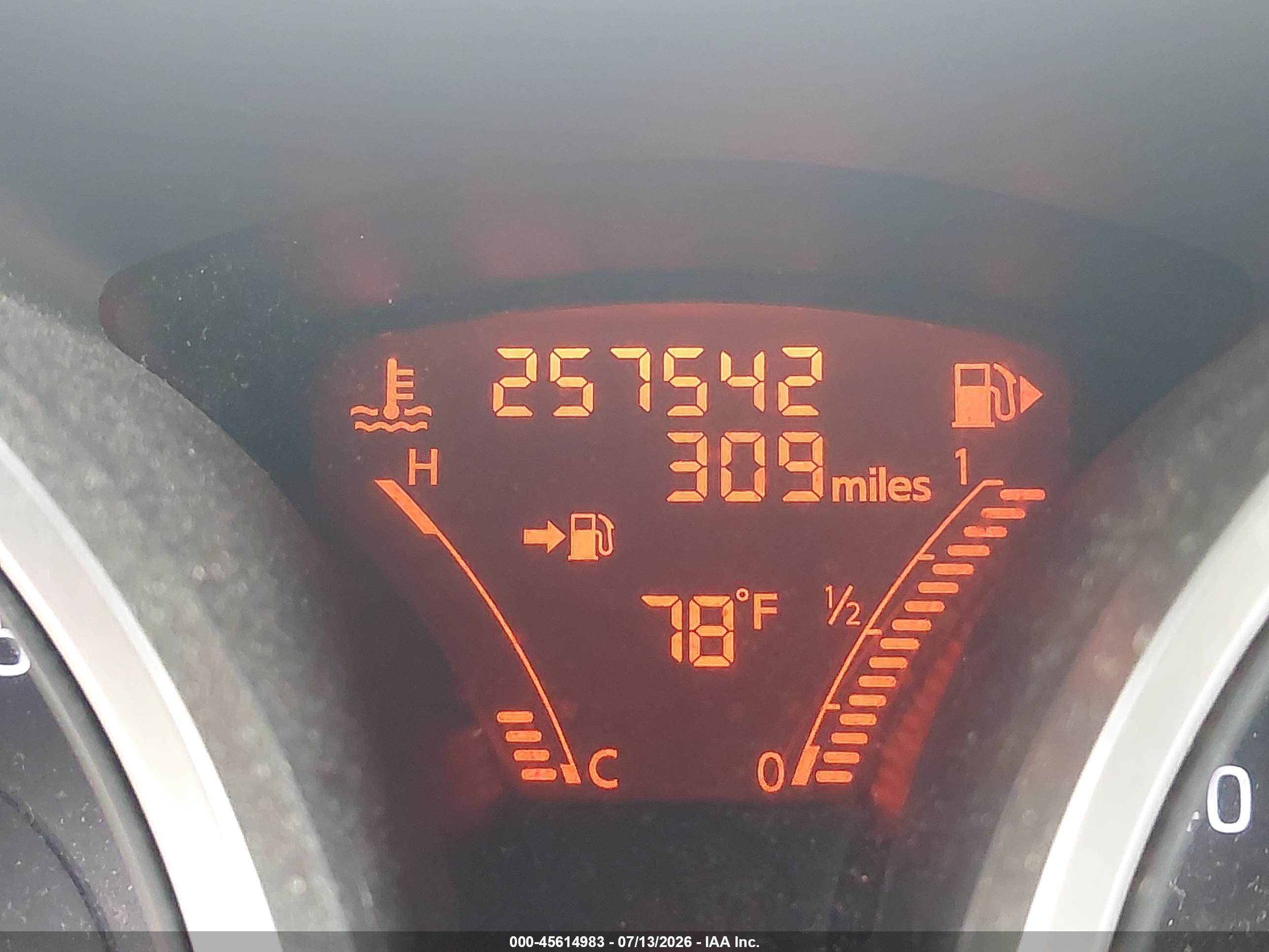 2013 Nissan Juke S White vin: JN8AF5MR7DT211682
