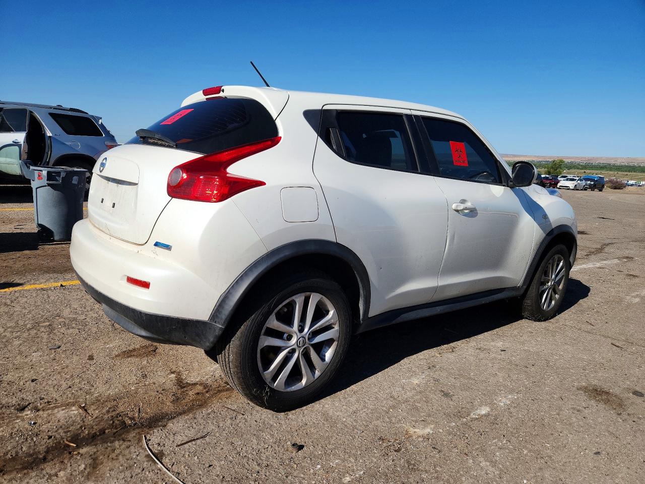 2013 Nissan Juke S White vin: JN8AF5MR7DT221192