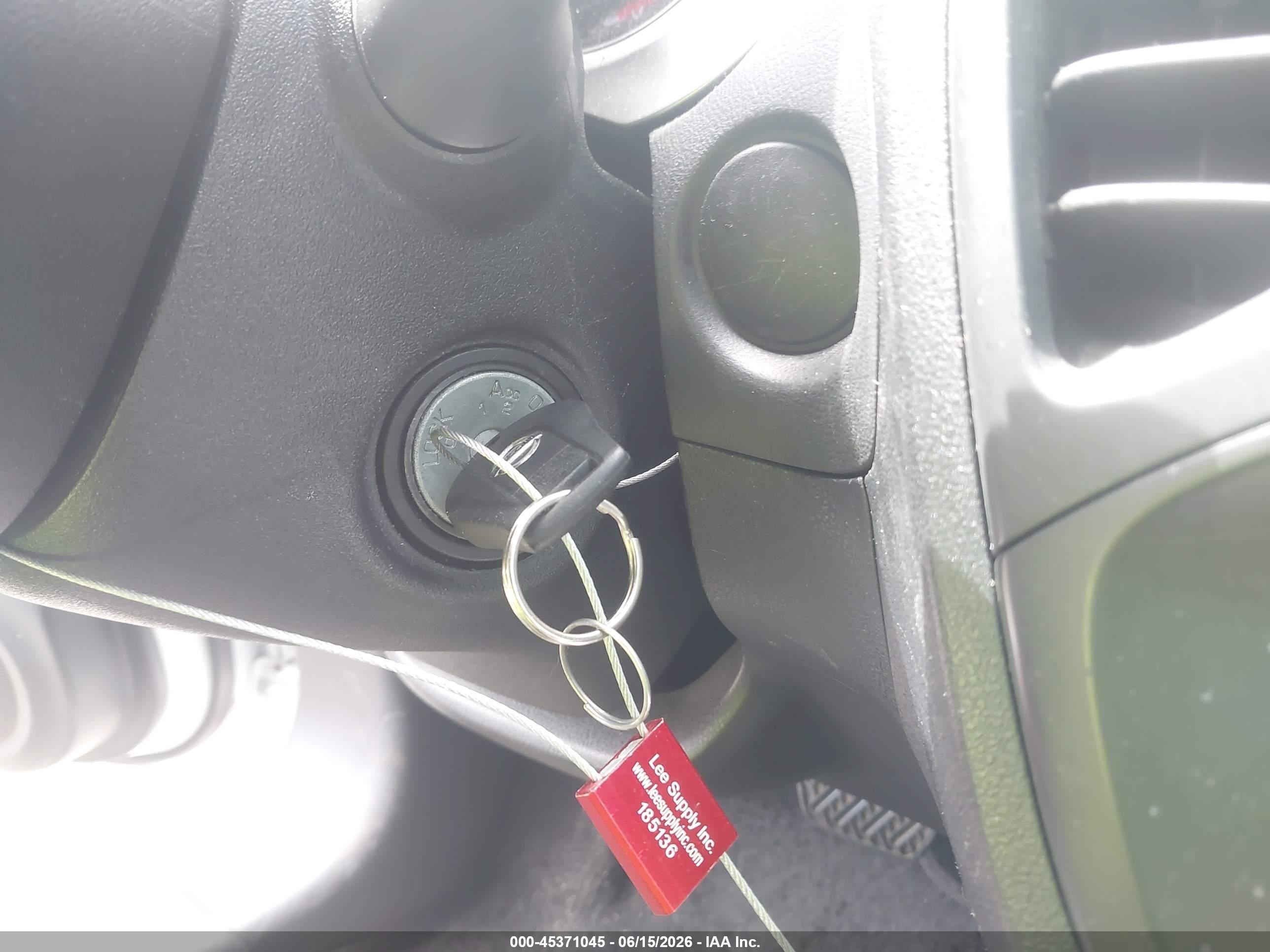2014 Nissan Juke S White vin: JN8AF5MR7ET350910