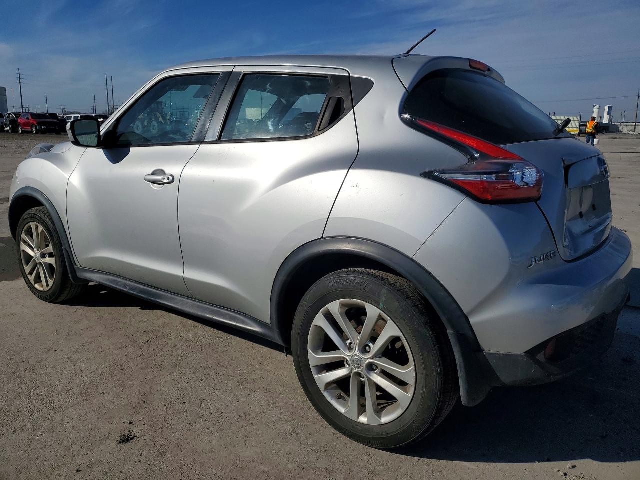 2015 Nissan Juke S Silver vin: JN8AF5MR7FT506851