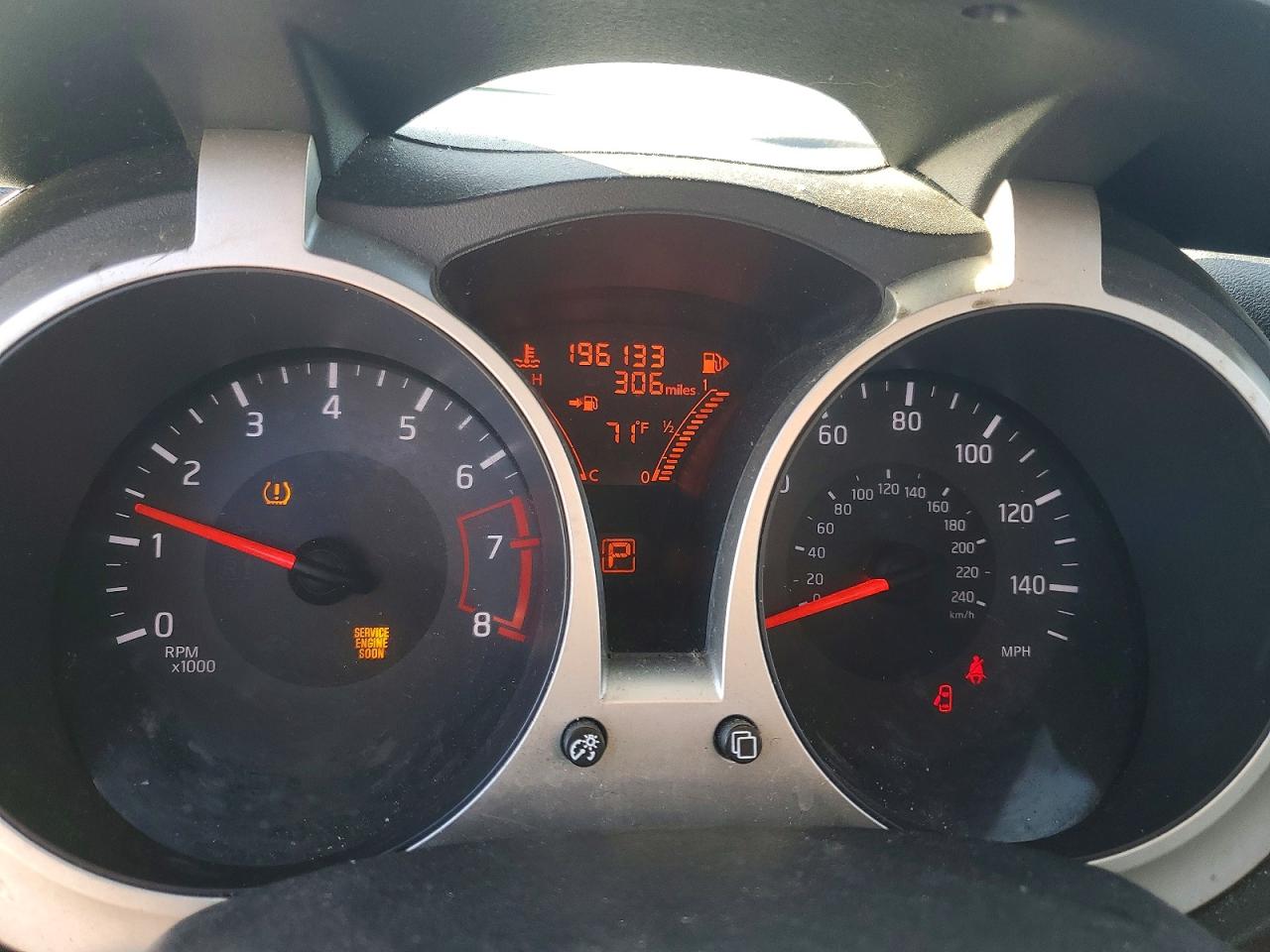 2015 Nissan Juke S Silver vin: JN8AF5MR7FT506851