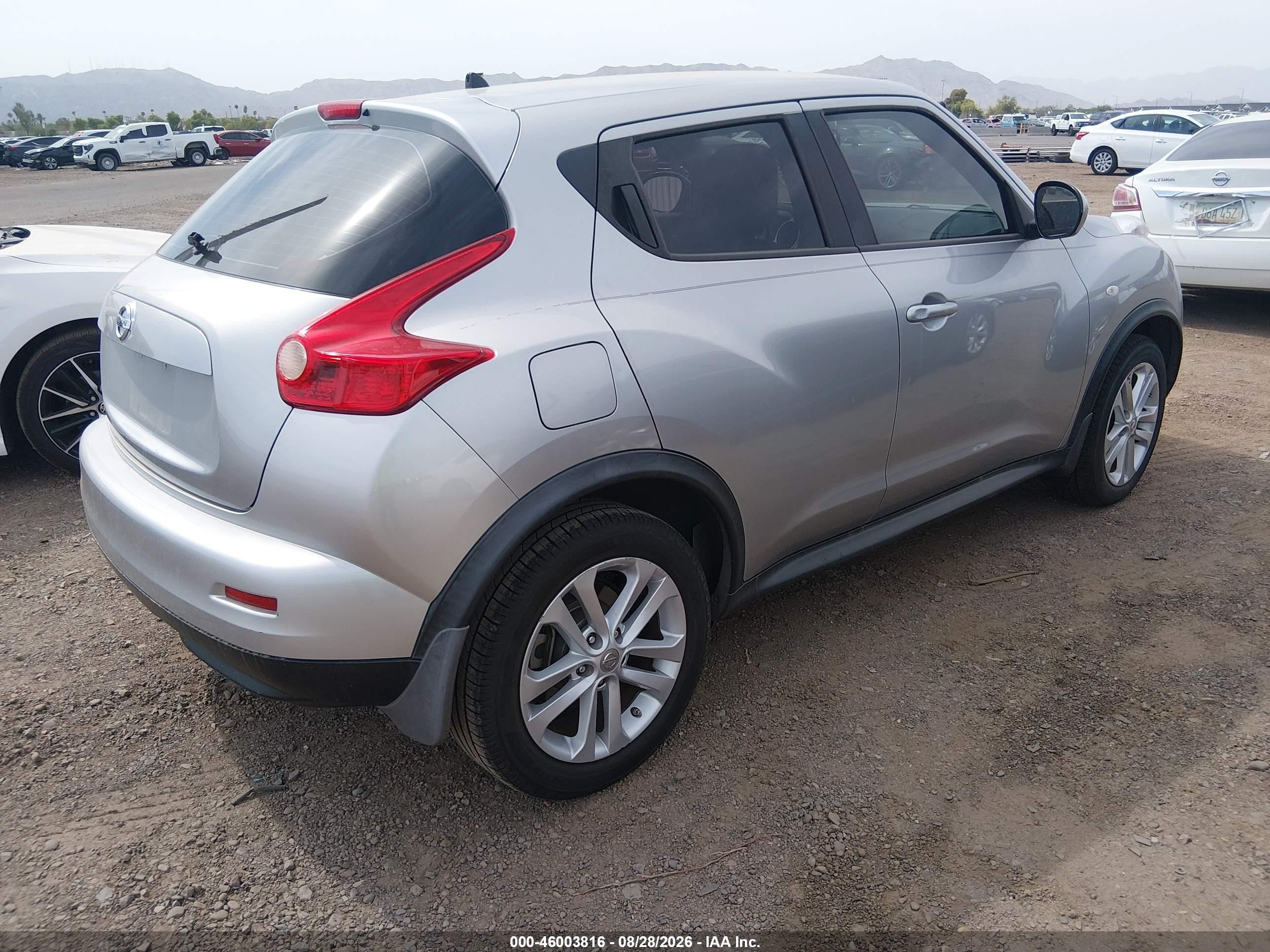 2011 Nissan Juke S Silver vin: JN8AF5MR8BT001685