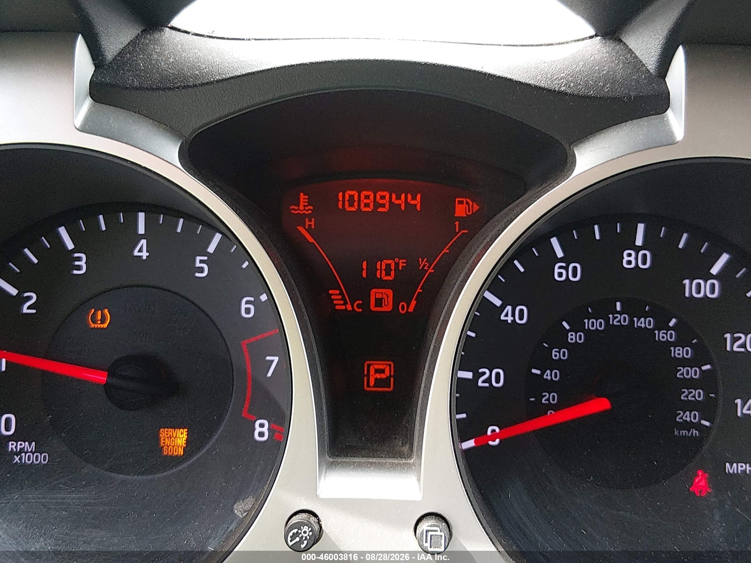 2011 Nissan Juke S Silver vin: JN8AF5MR8BT001685