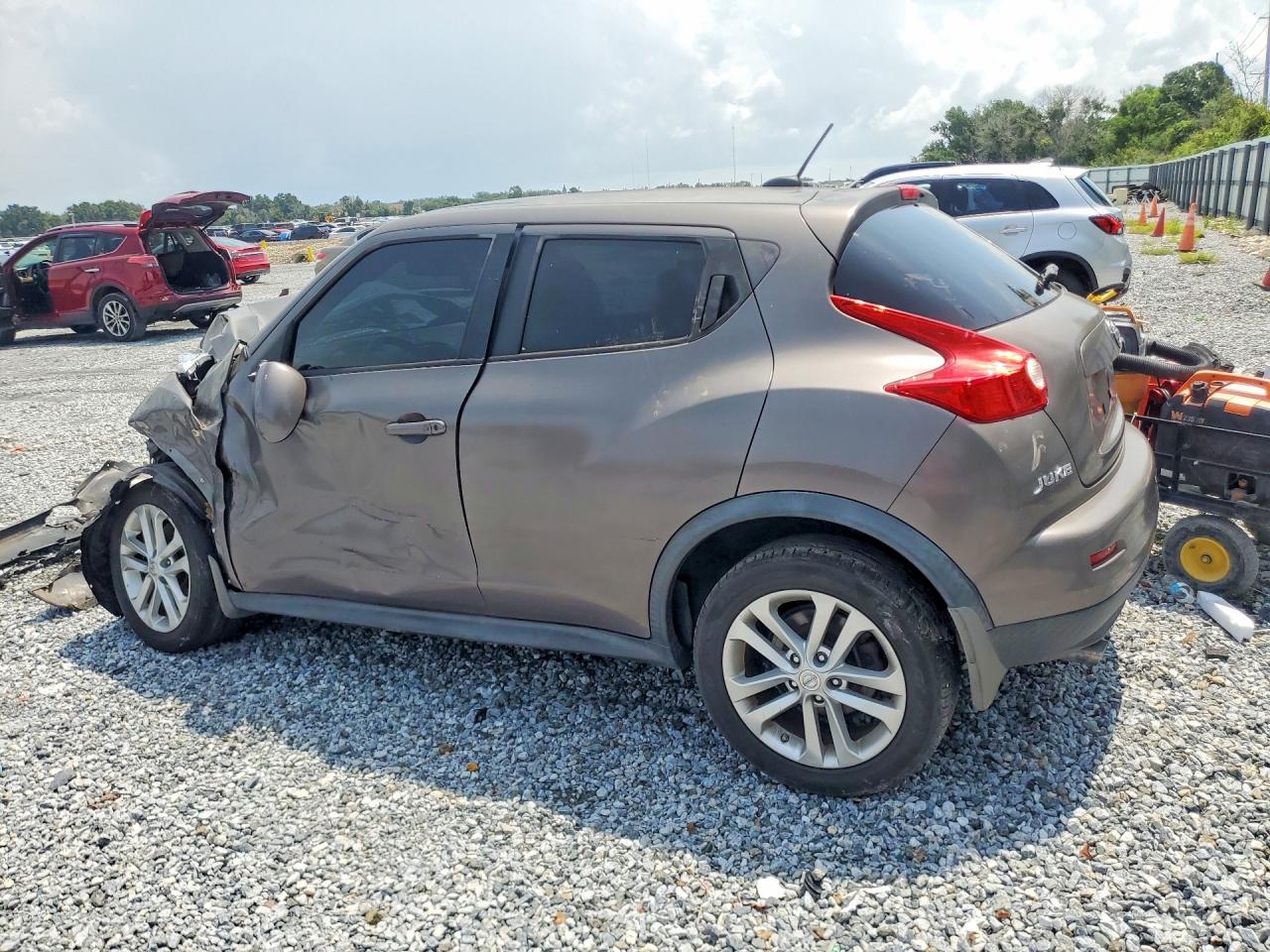 2011 Nissan Juke S Gray vin: JN8AF5MR8BT016008