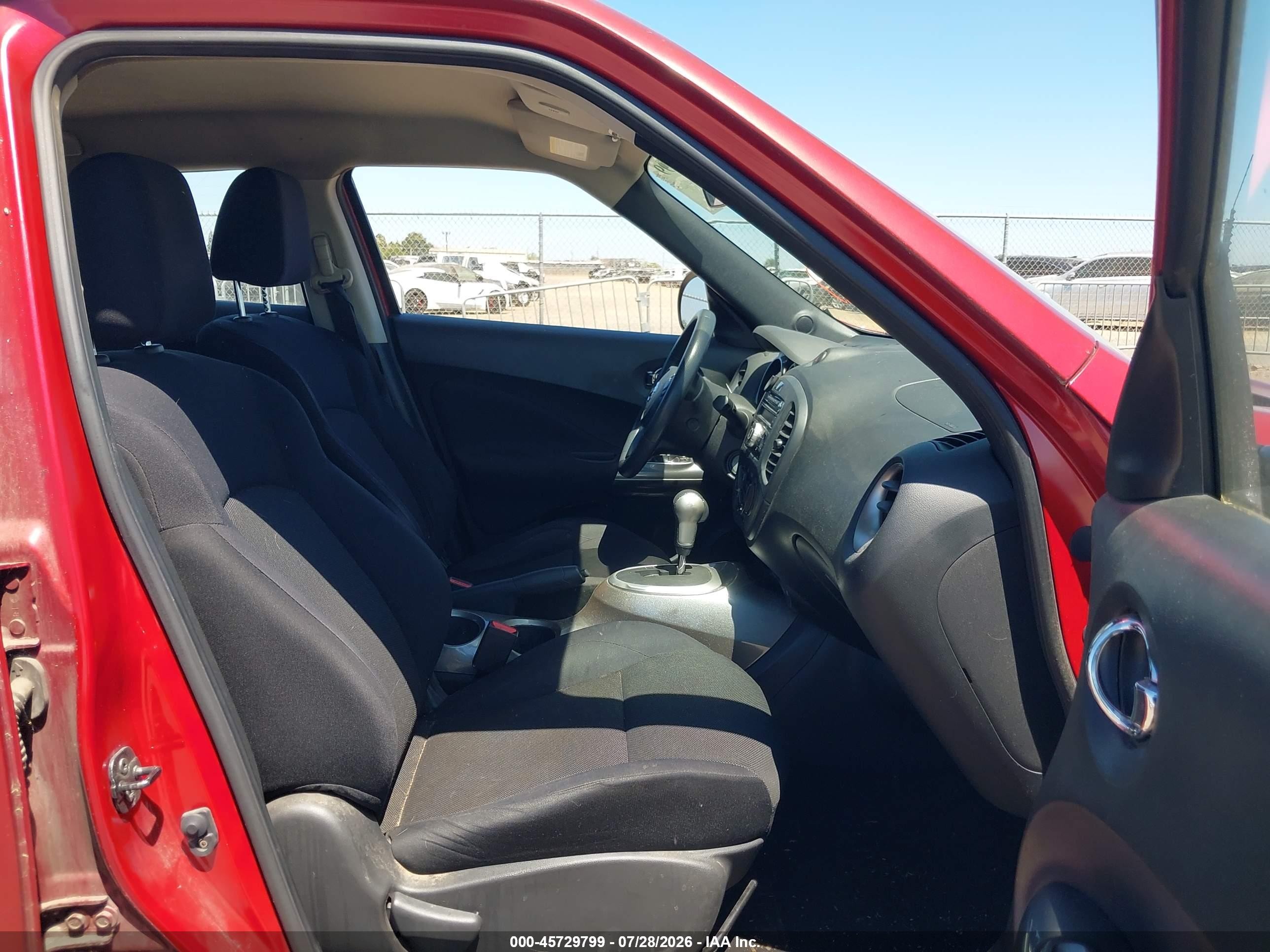 2011 Nissan Juke S Red vin: JN8AF5MR8BT022987