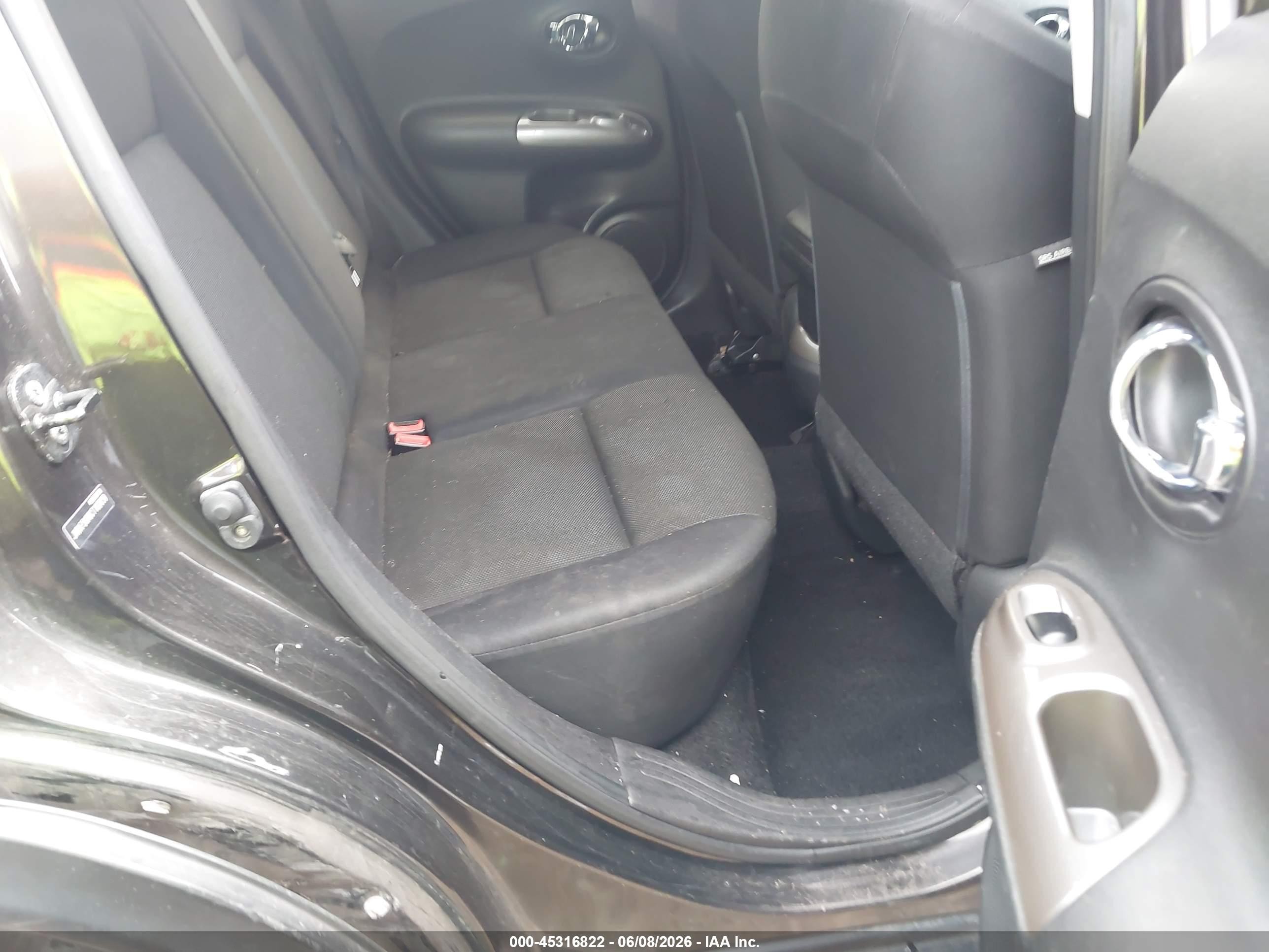 2012 Nissan Juke S Gray vin: JN8AF5MR8CT102839