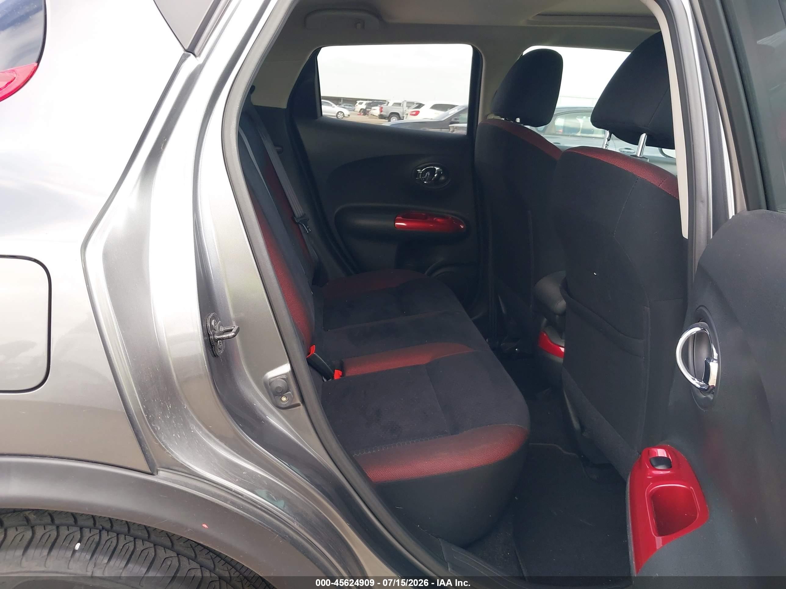 2013 Nissan Juke Sv Gray vin: JN8AF5MR8DT207981