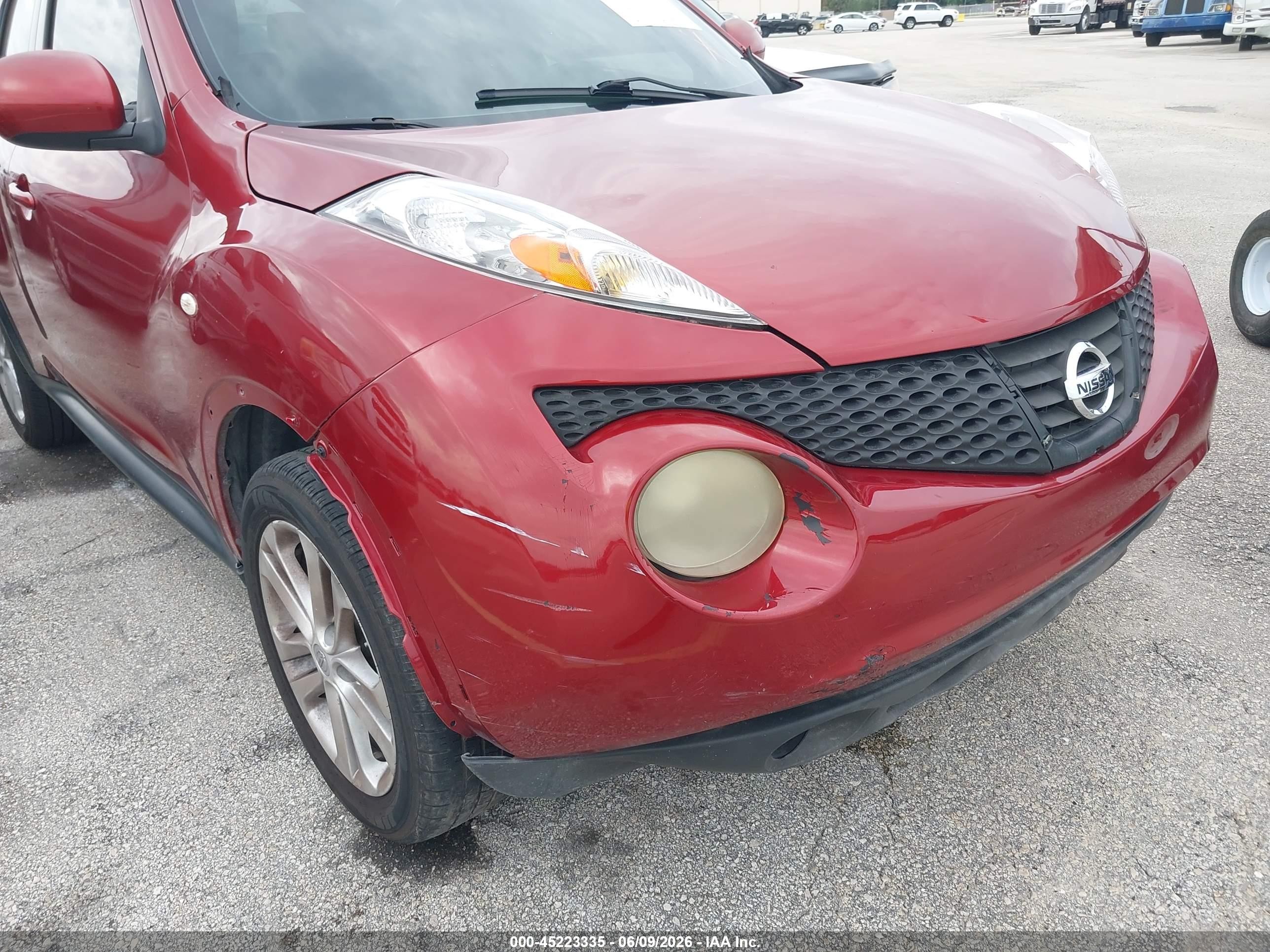 2013 Nissan Juke S Red vin: JN8AF5MR8DT211836