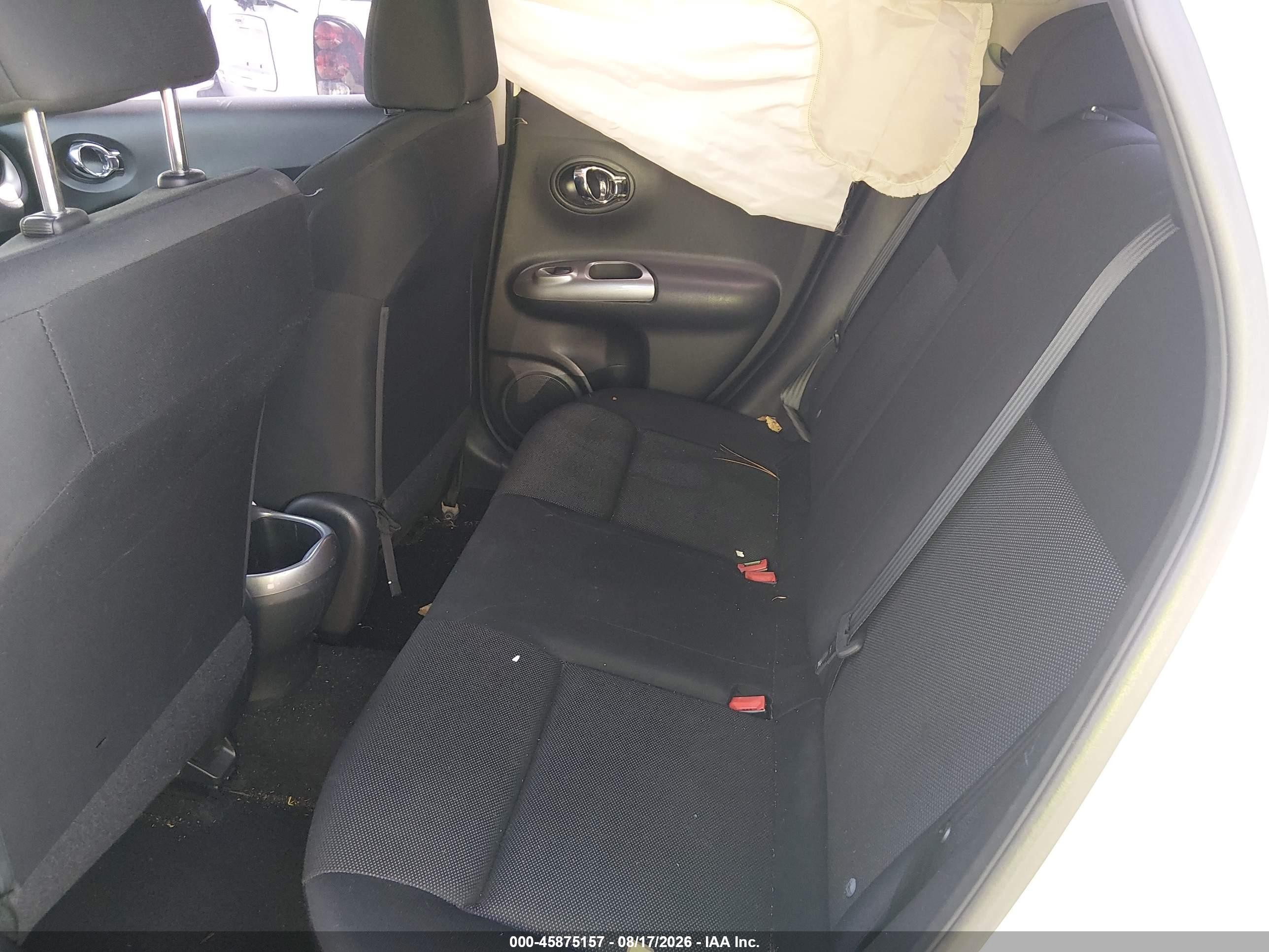 2014 Nissan Juke S White vin: JN8AF5MR8ET350883