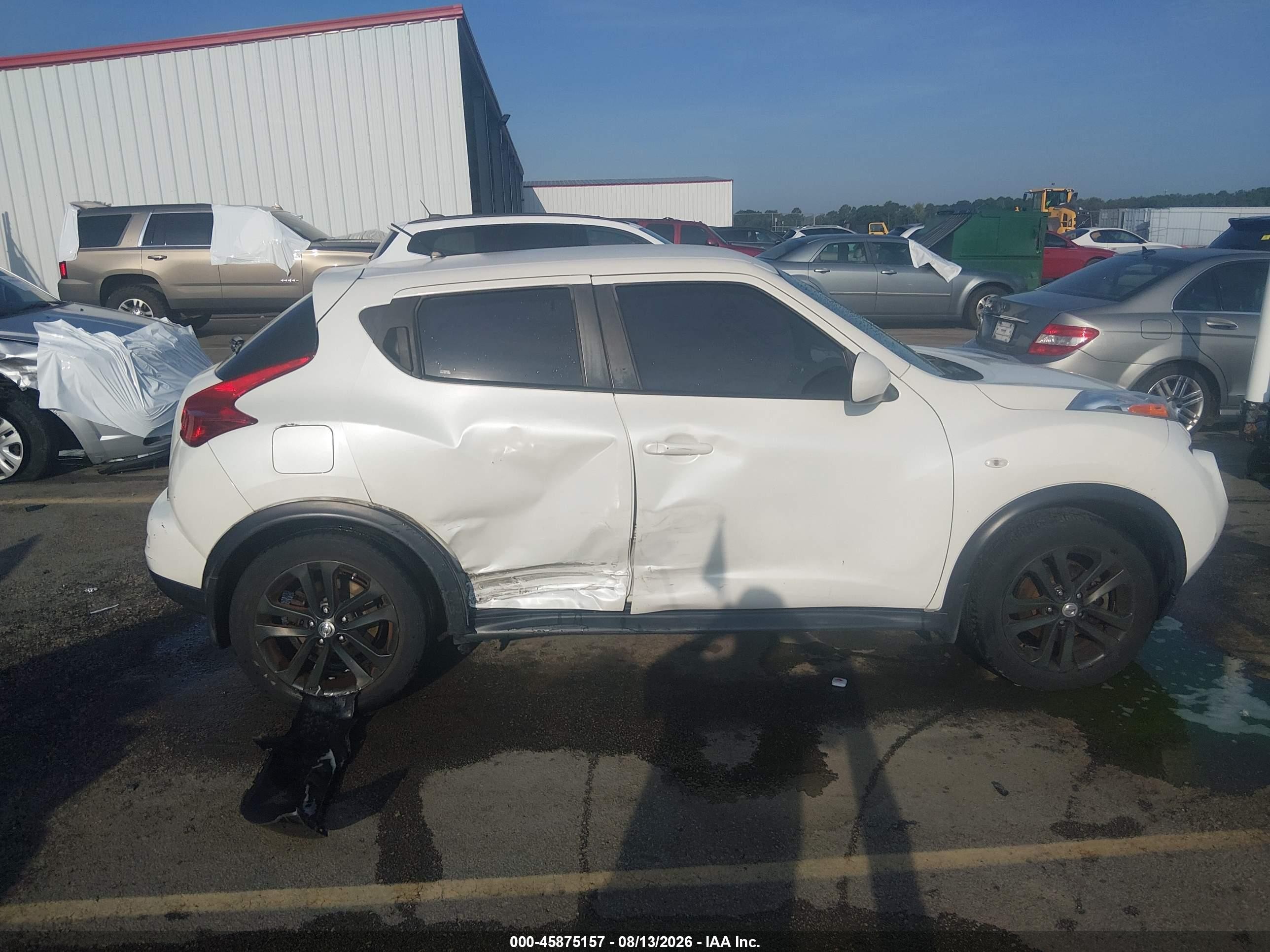 2014 Nissan Juke S White vin: JN8AF5MR8ET350883