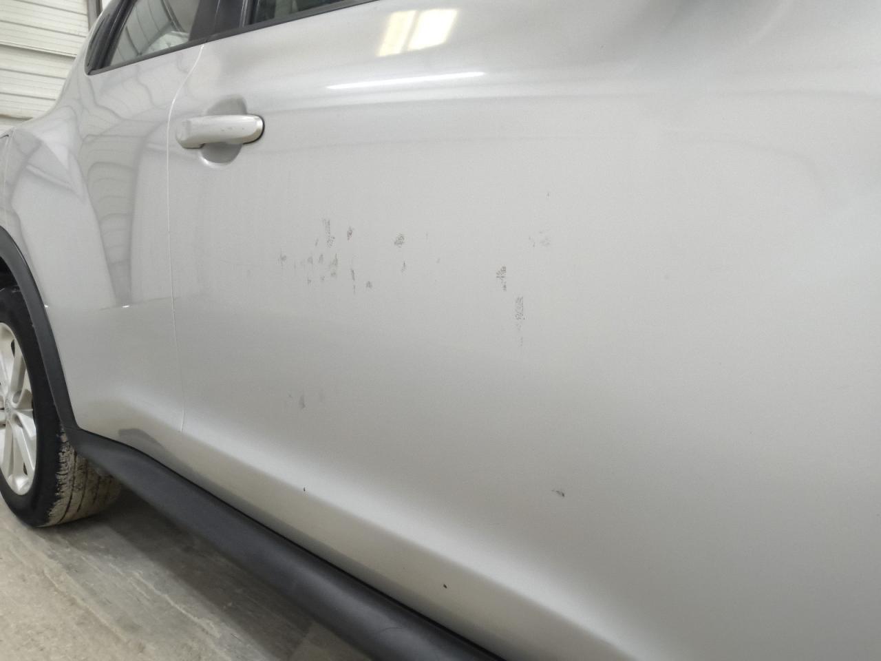 2014 Nissan Juke S Silver vin: JN8AF5MR8ET353959 Damage: Right Front Door, Multiple Scratches Heavy, 4