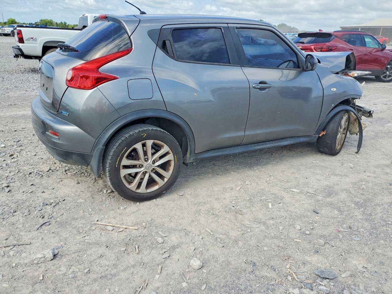 2014 Nissan Juke S Gray vin: JN8AF5MR8ET356618