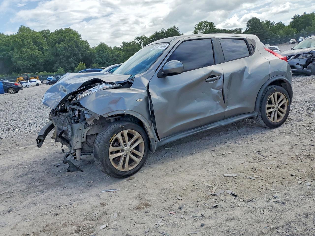 2014 Nissan Juke S Gray vin: JN8AF5MR8ET356618