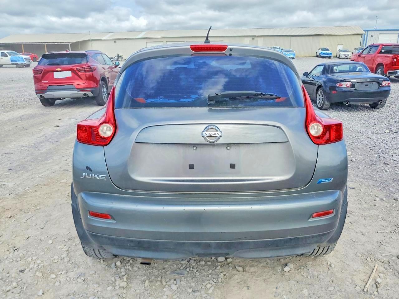 2014 Nissan Juke S Gray vin: JN8AF5MR8ET356618