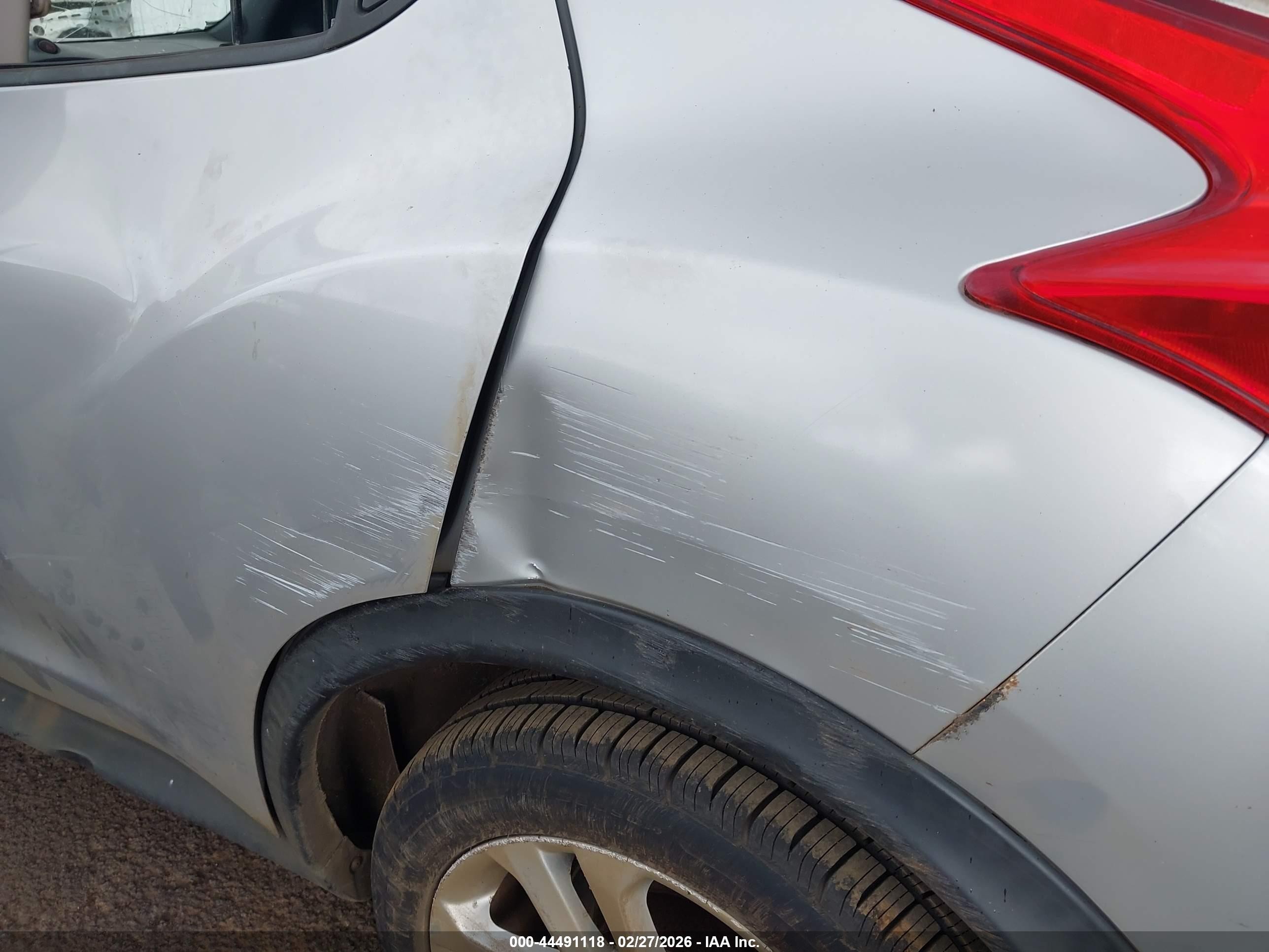 2014 Nissan Juke S Серебряный vin: JN8AF5MR8ET361110