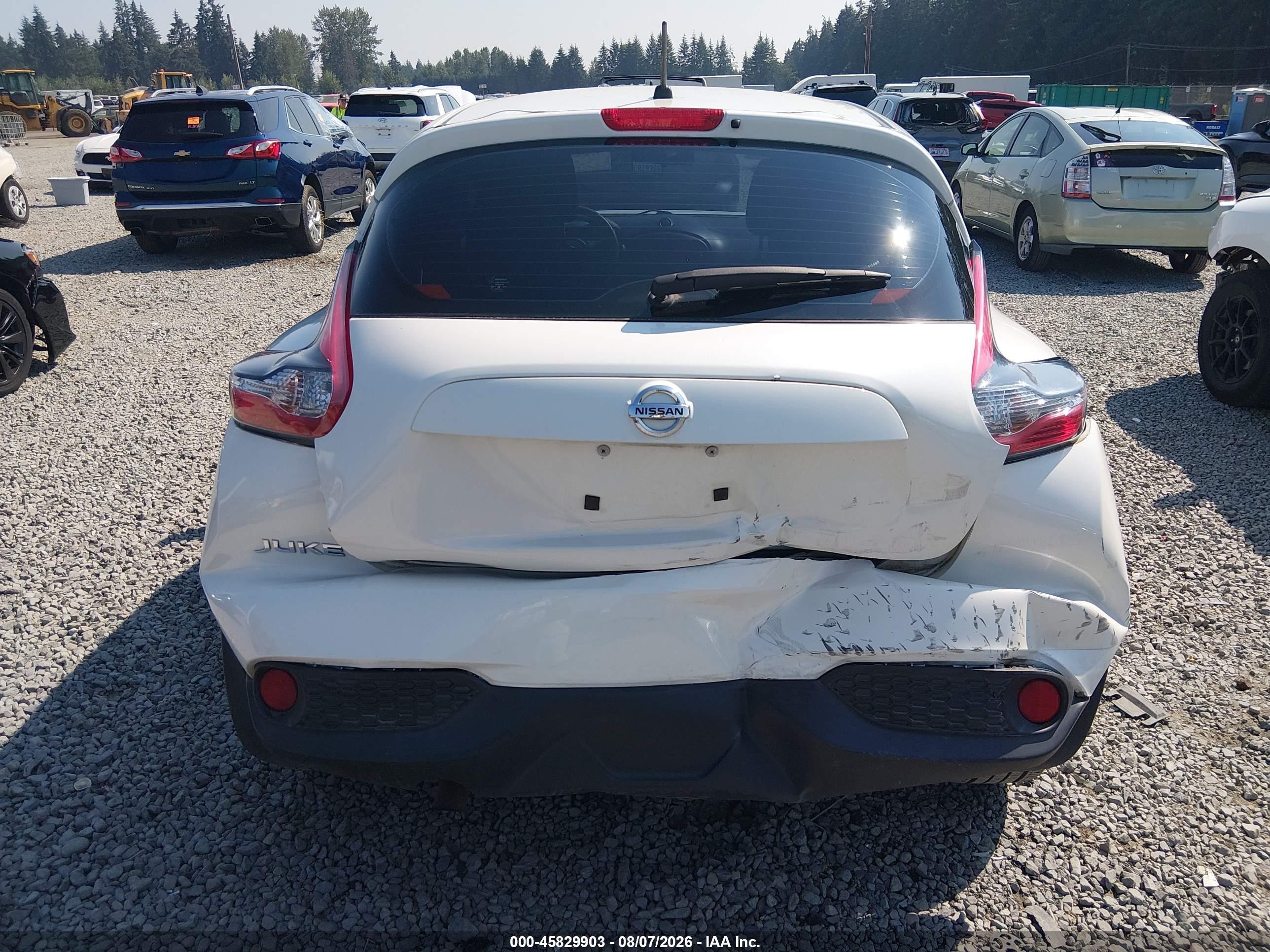 2015 Nissan Juke S White vin: JN8AF5MR8FT503103