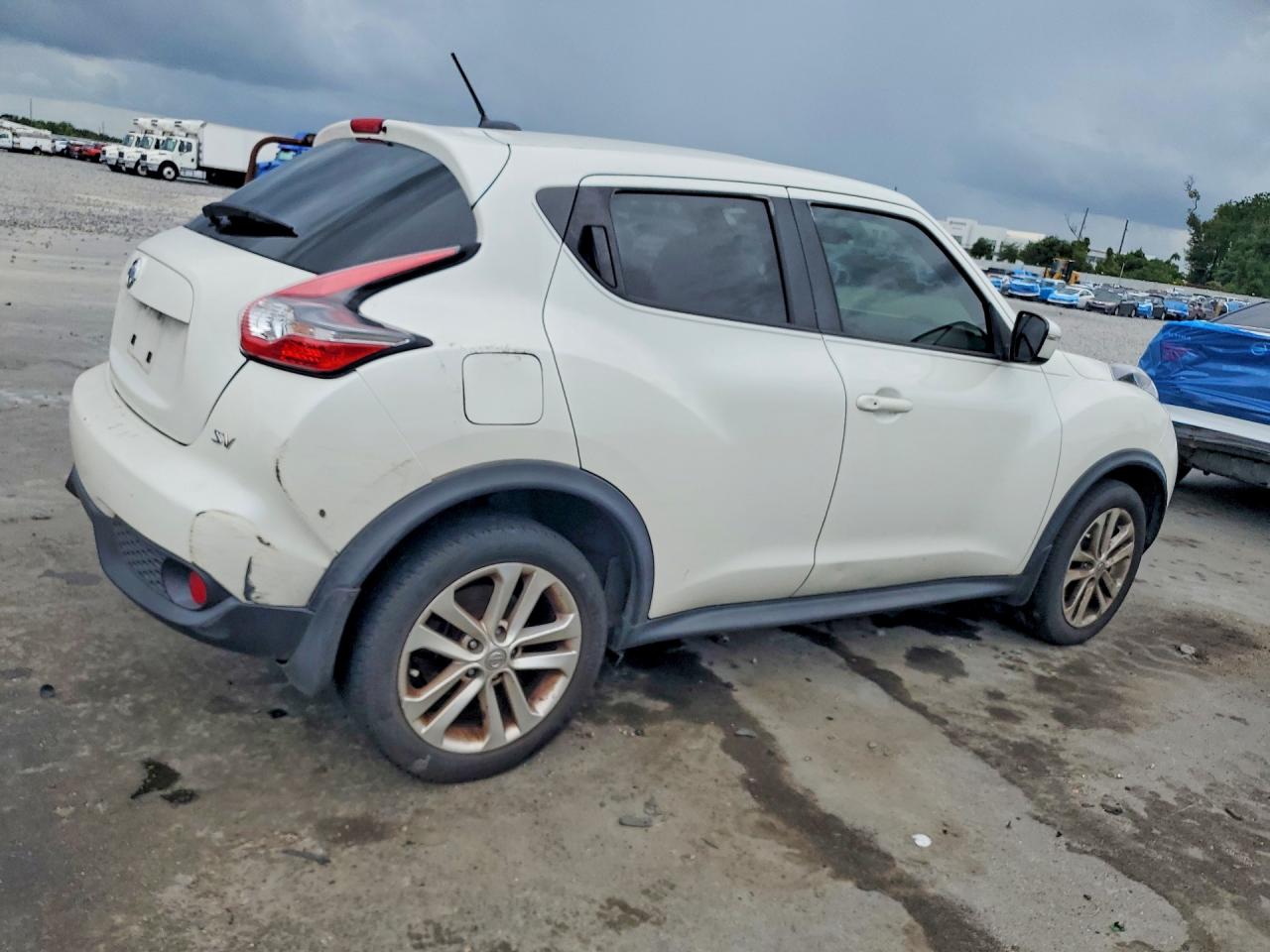 2015 Nissan Juke Sv White vin: JN8AF5MR8FT506096
