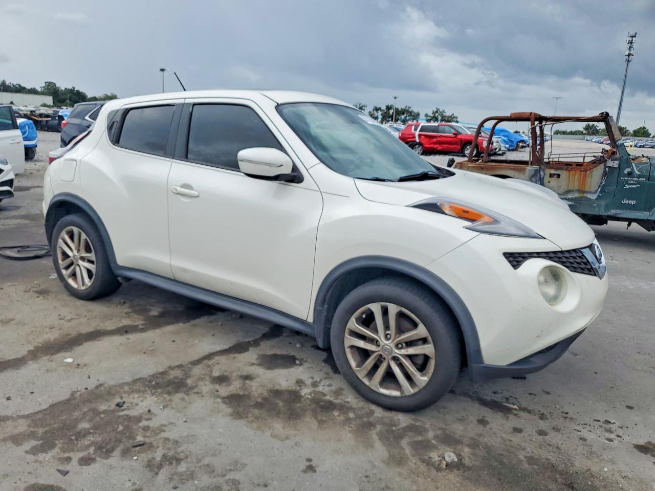 2015 Nissan Juke Sv White vin: JN8AF5MR8FT506096