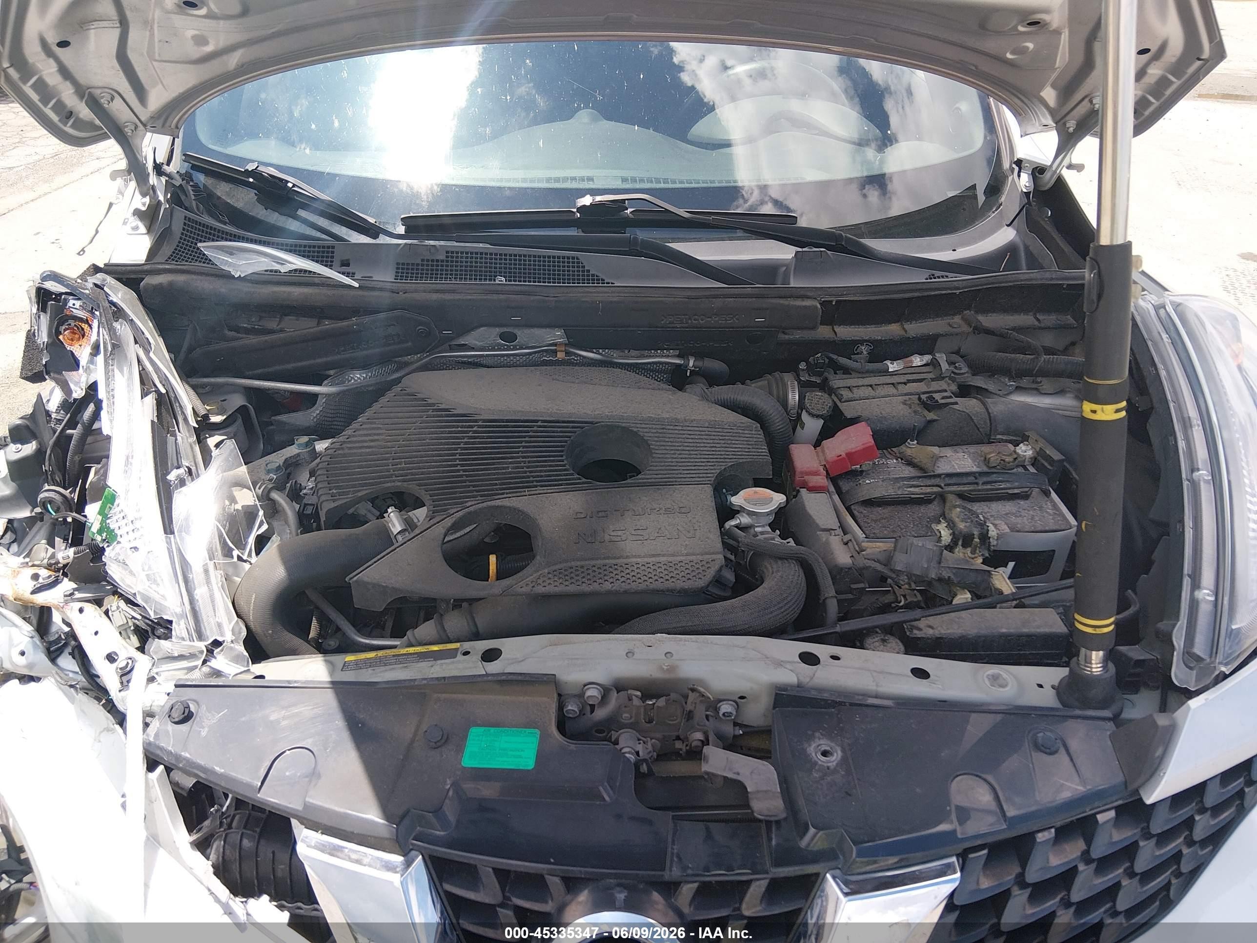 2015 Nissan Juke S Silver vin: JN8AF5MR8FT507278