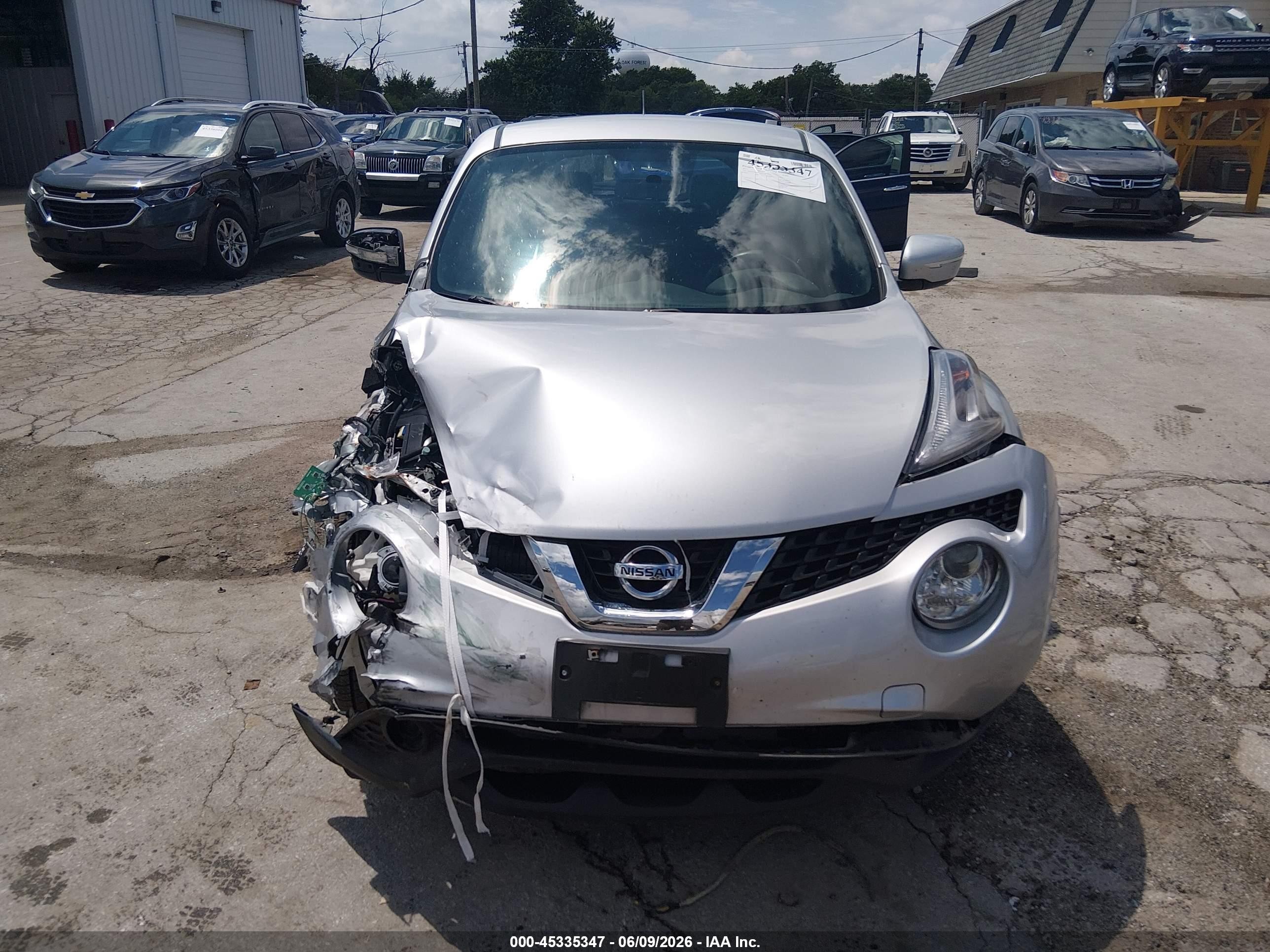 2015 Nissan Juke S Silver vin: JN8AF5MR8FT507278