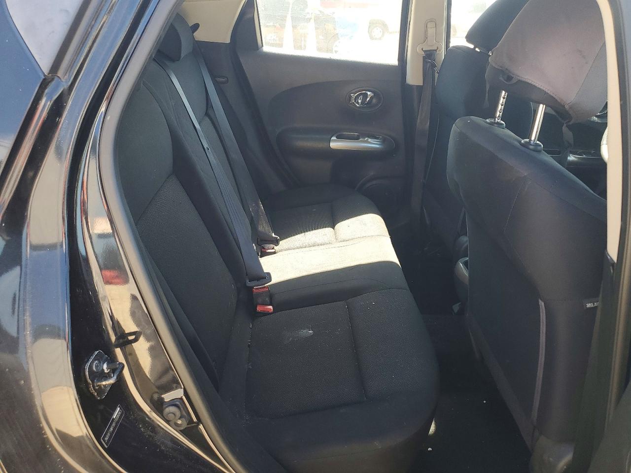 2011 Nissan Juke S Charcoal vin: JN8AF5MR9BT008063