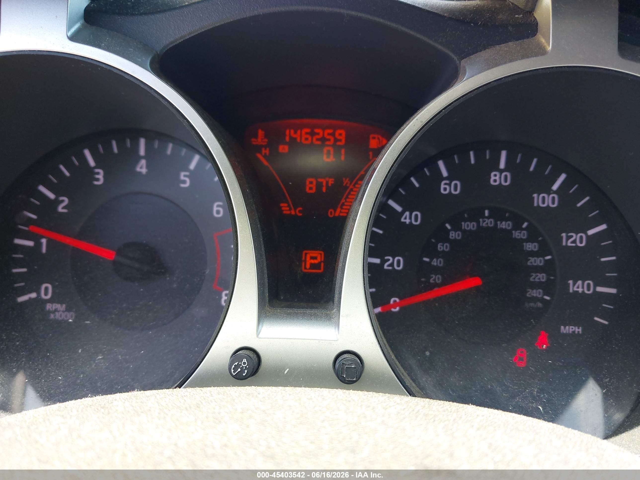 2011 Nissan Juke S Silver vin: JN8AF5MR9BT010492