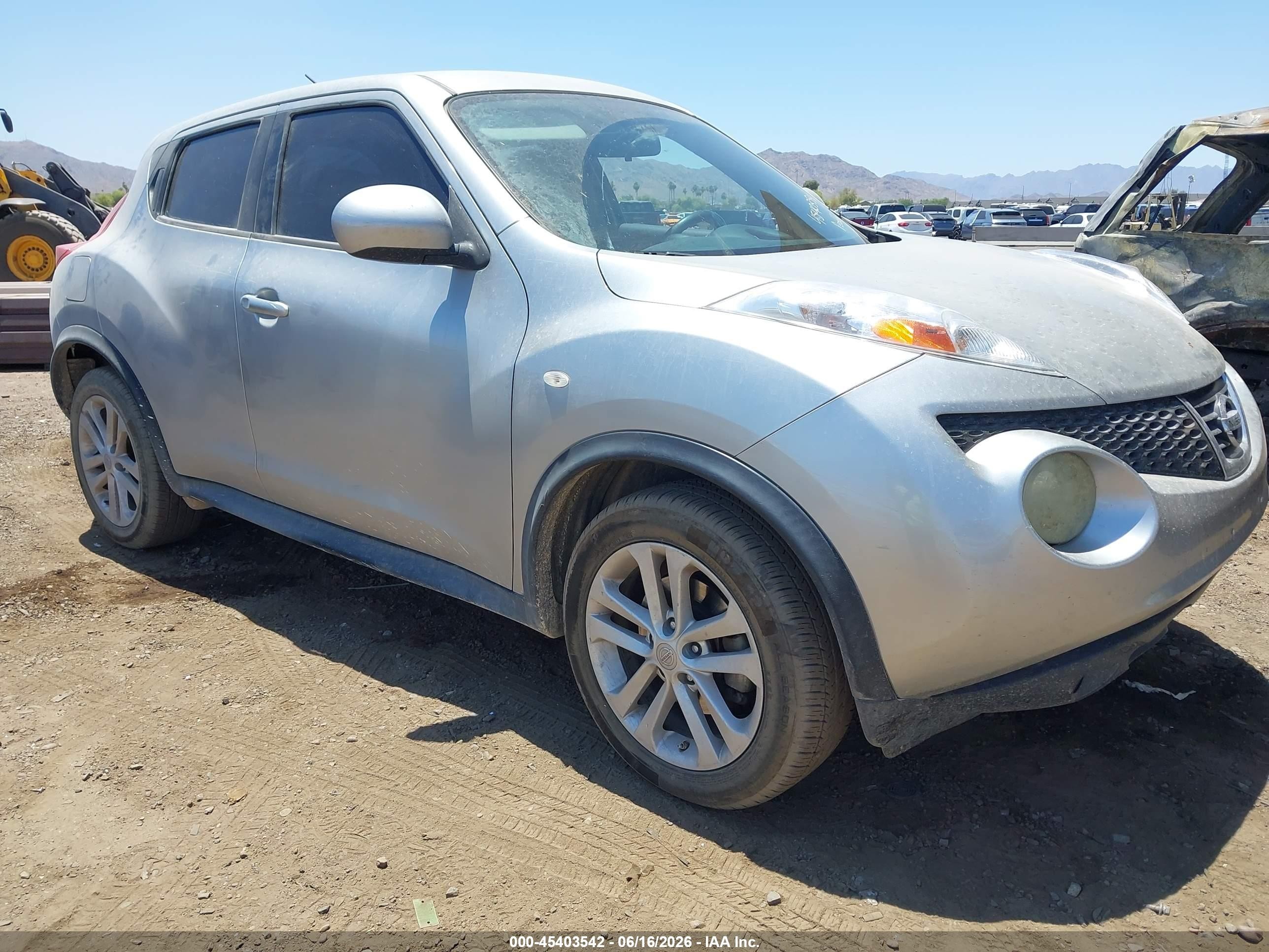 2011 Nissan Juke S Silver vin: JN8AF5MR9BT010492