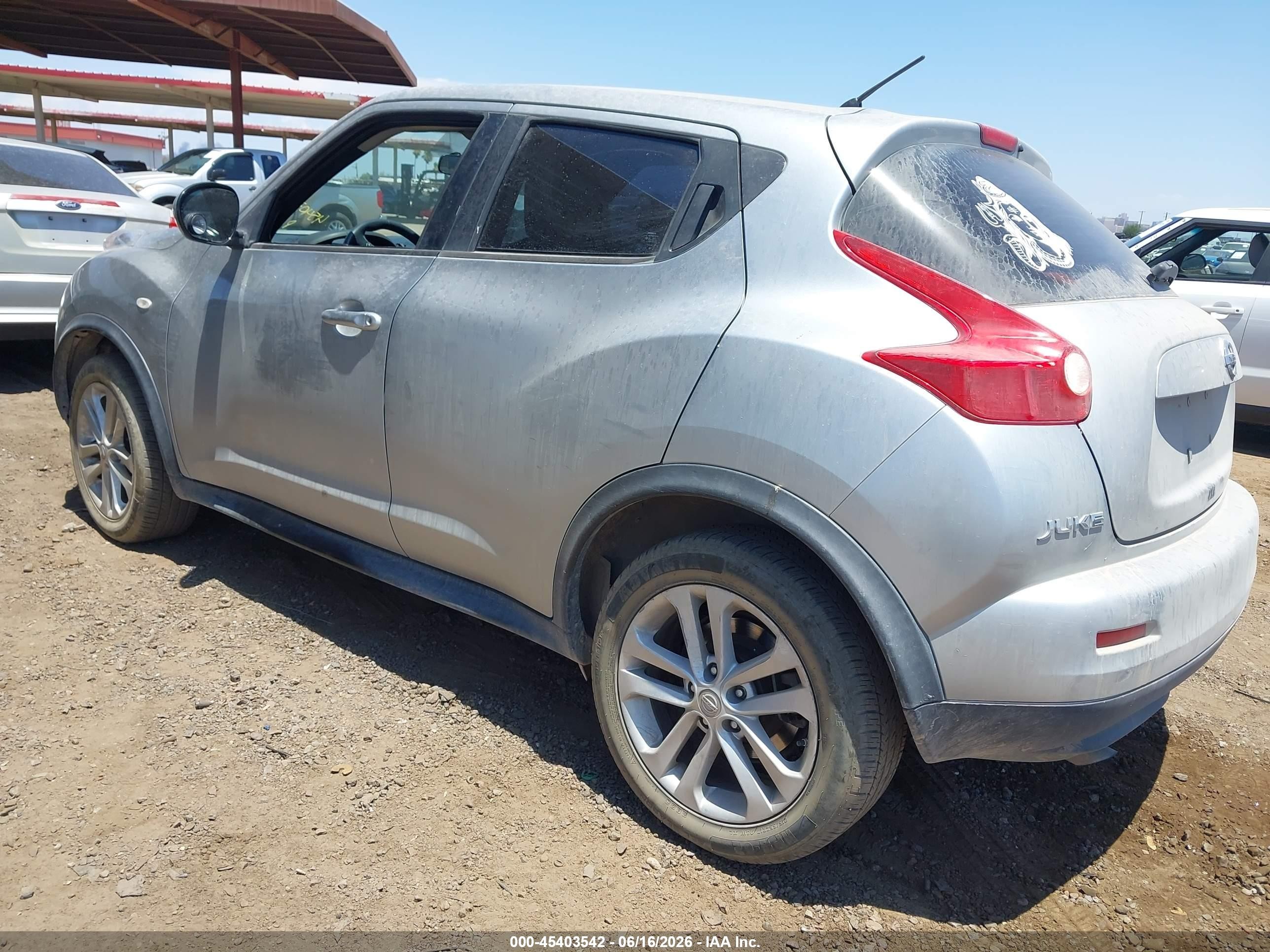 2011 Nissan Juke S Silver vin: JN8AF5MR9BT010492