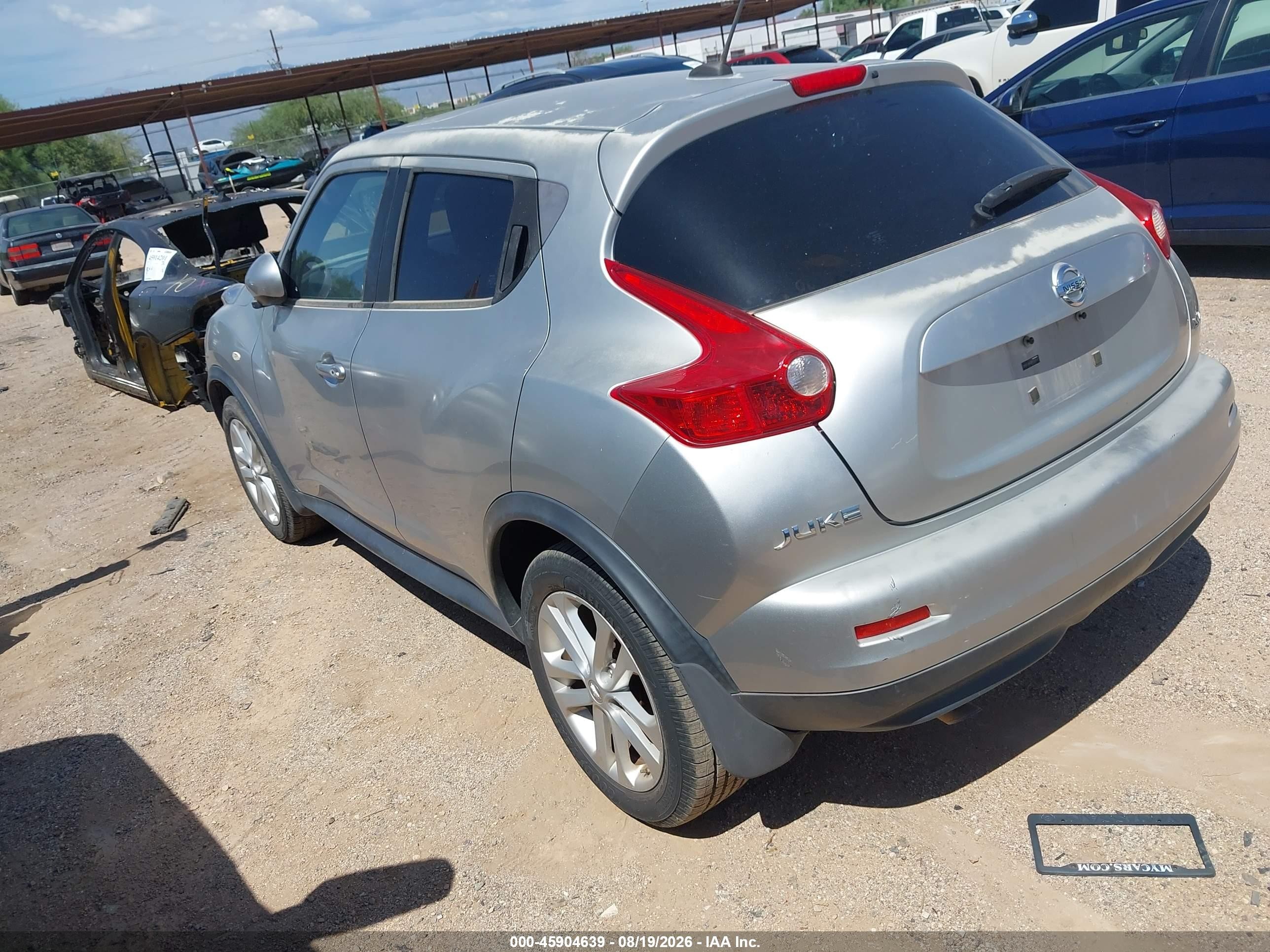 2011 Nissan Juke Sv Silver vin: JN8AF5MR9BT012503