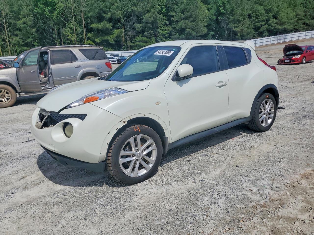 2011 Nissan Juke S White vin: JN8AF5MR9BT020570